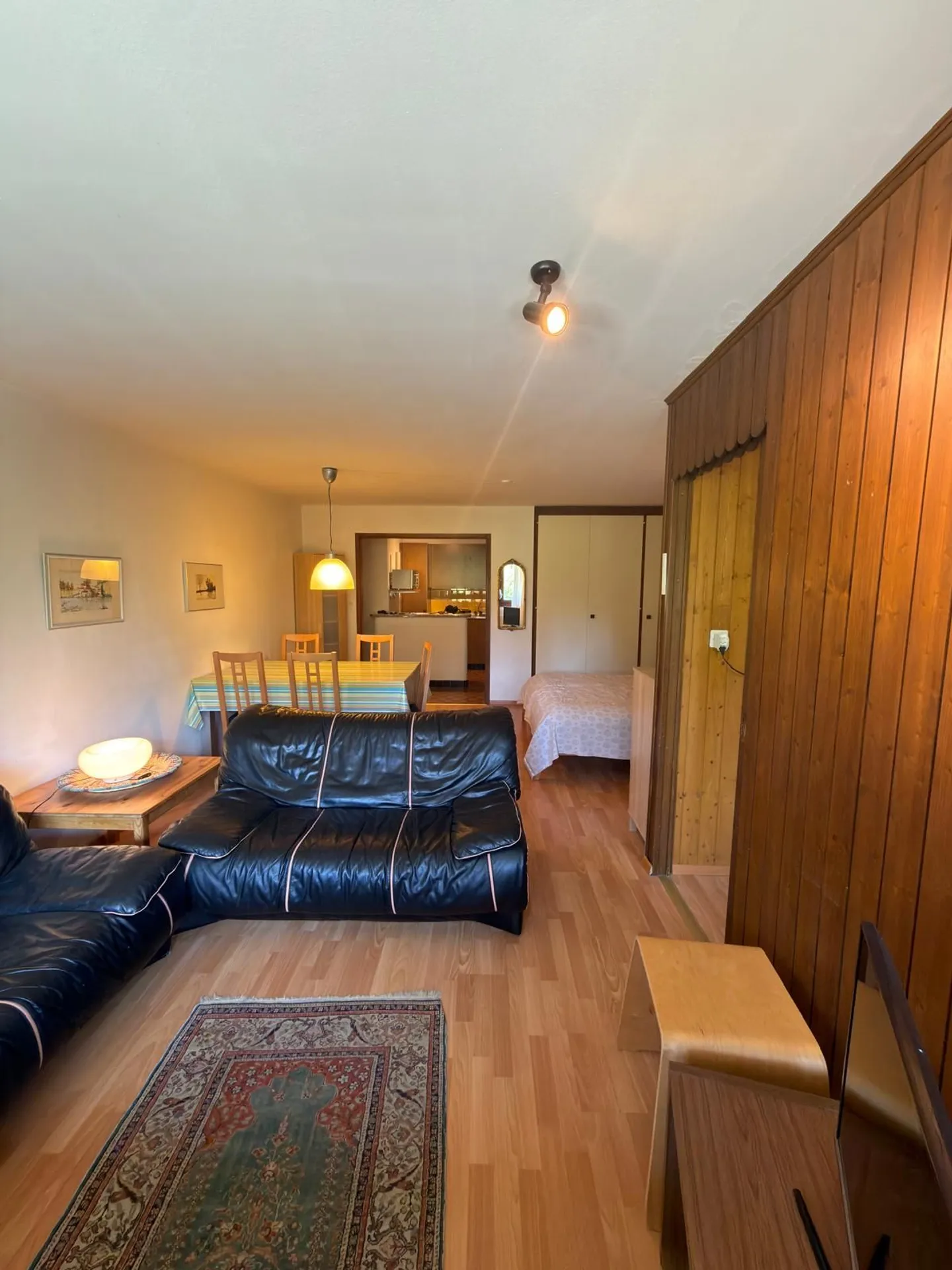 Studio spacieux proche du centre de Crans.  - Foto 4 von 11