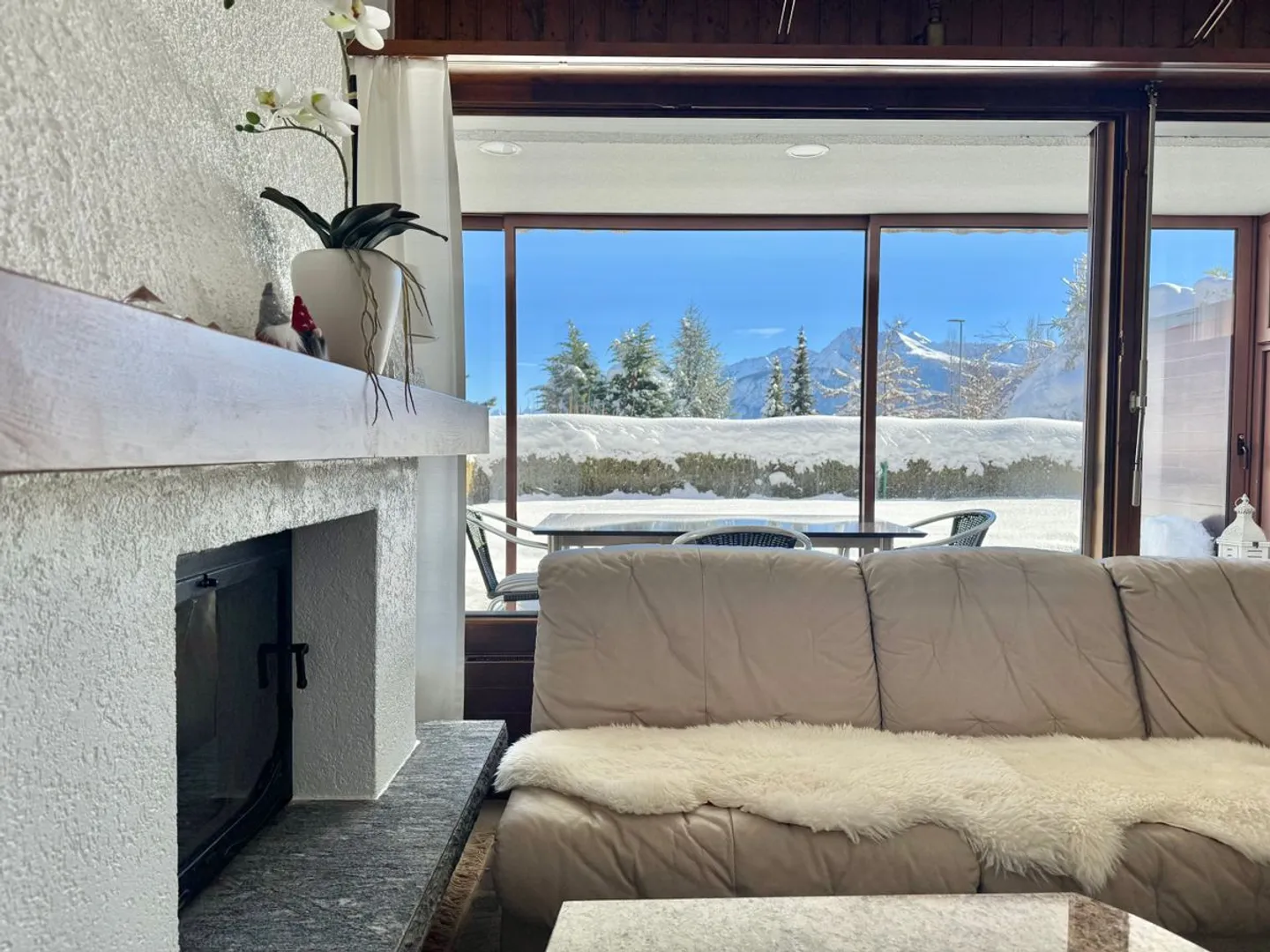 Beautiful 3.5-Room Garden Apartment Near the Blûche Funicular Stop / Ref. 1007-684 - Photo 3 of 13