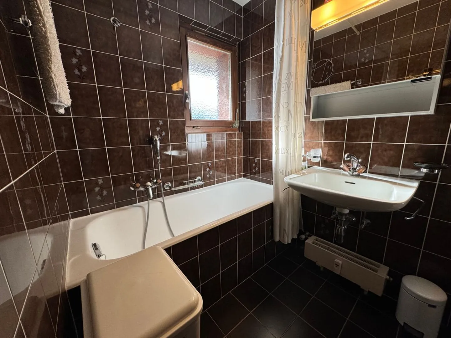 3.5-room apartment at the entrance of Crans in a residence with swimming pool - Photo 11 of 13