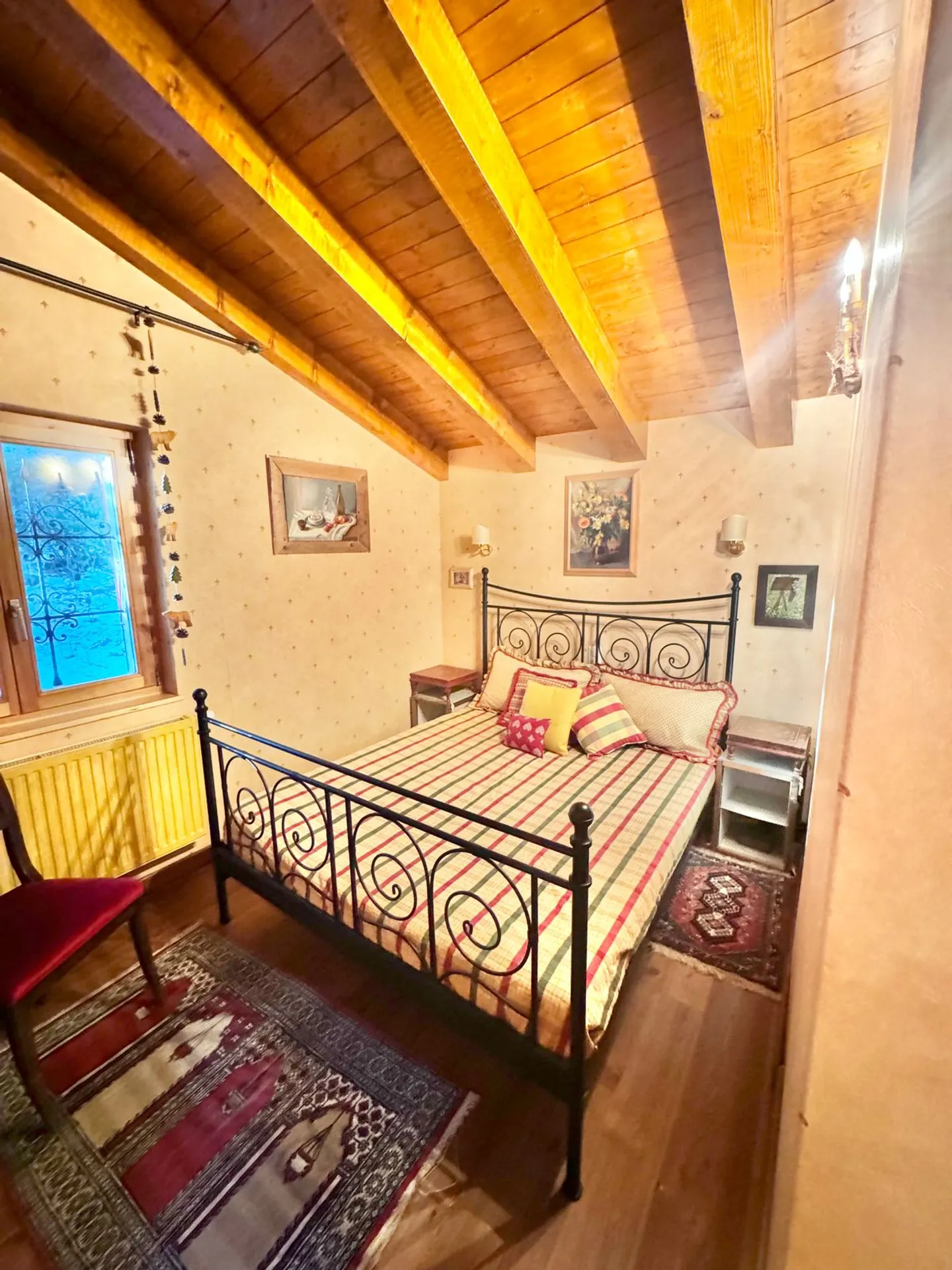 Chalet tipico circondato dalla natura, a pochi minuti dal cuore di Crans, offre pace e serenità / Ref. 1007-677 - Foto 8 di 13