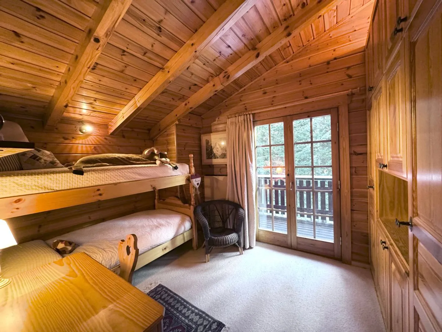 Chalet tipico circondato dalla natura, a pochi minuti dal cuore di Crans, offre pace e serenità / Ref. 1007-677 - Foto 12 di 13