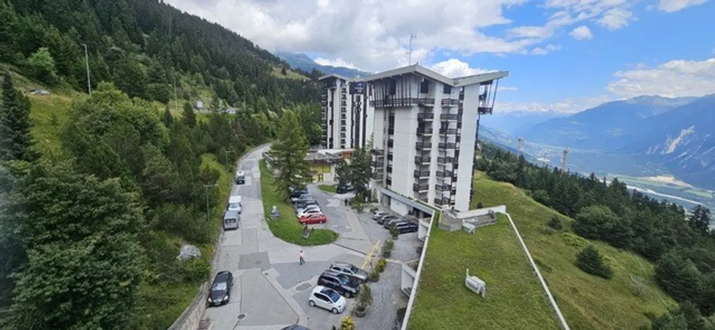 Studio ideale come pied-à-terre ad Aminona con vista panoramica - Foto 1 di 5