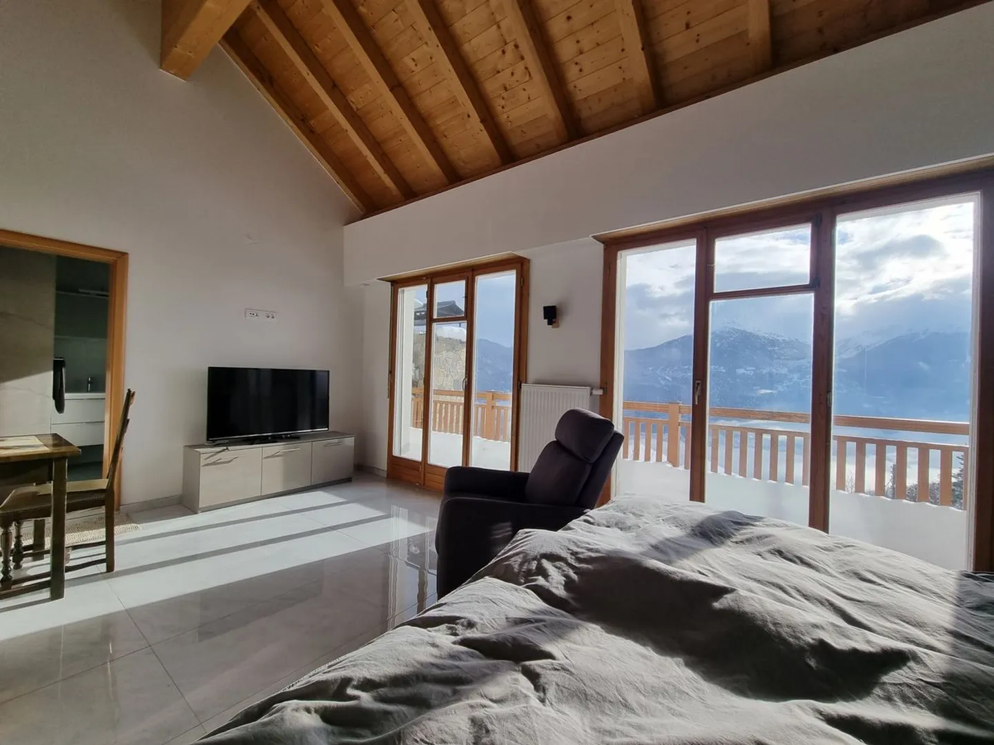 Casa completamente ristrutturata a Bluche - Solo 10 minuti in auto da Crans-Montana / Ref. 1007-652 - Foto 10 di 13