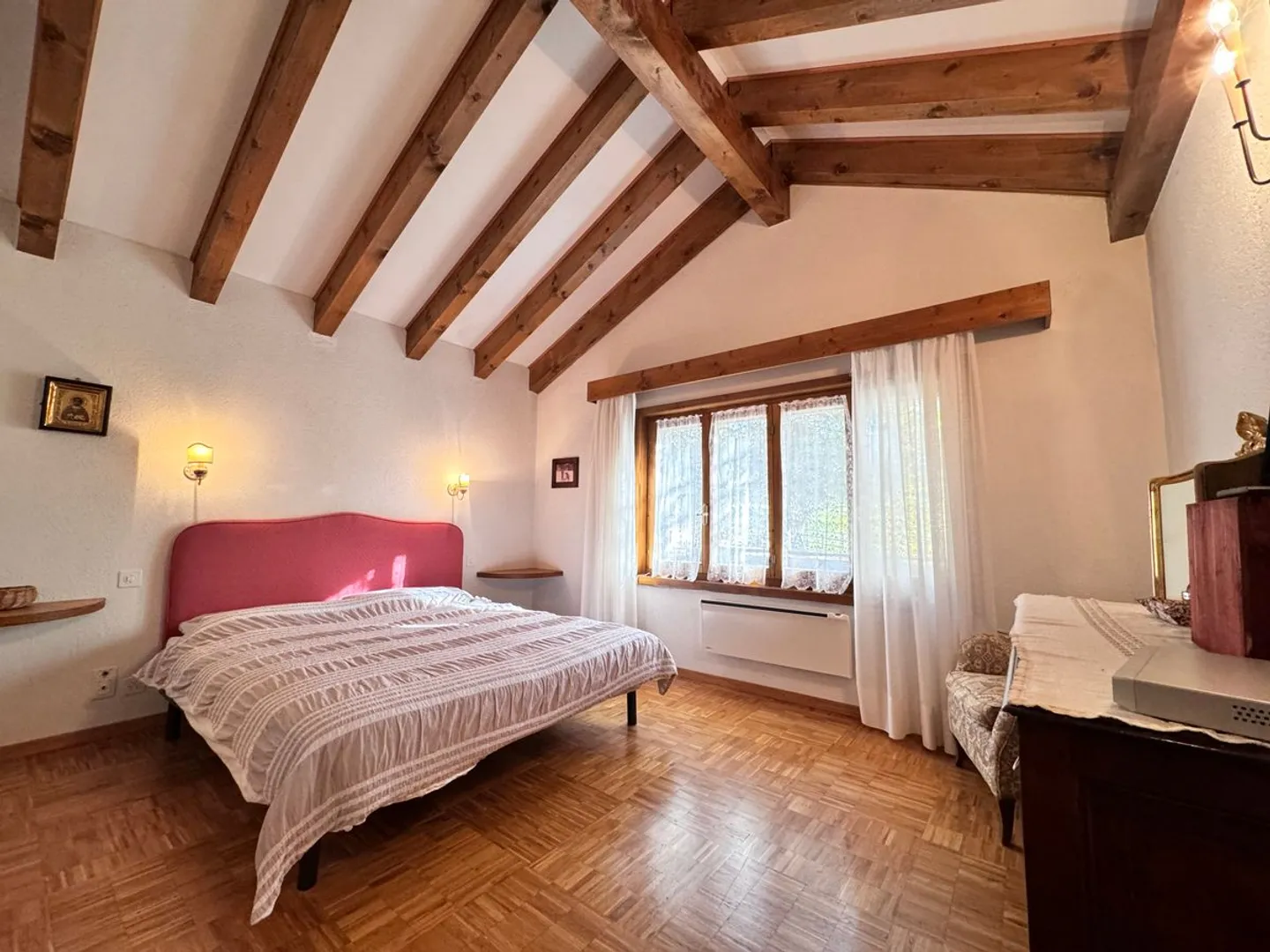 Chalet Eccezionale con Appartamento Indipendente a pochi passi dal Golf Ballesteros. / Ref. 1007-675 - Foto 10 di 13