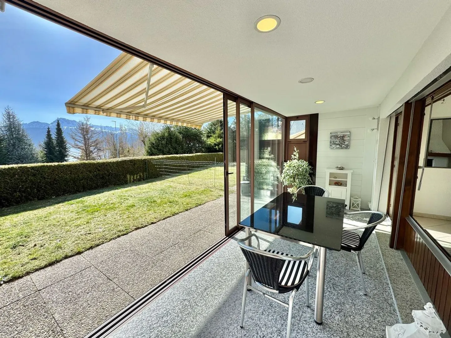 Bell'appartamento con giardino di 3,5 stanze vicino alla fermata della funicolare di Blûche / Ref. 1007-684 - Foto 3 di 9