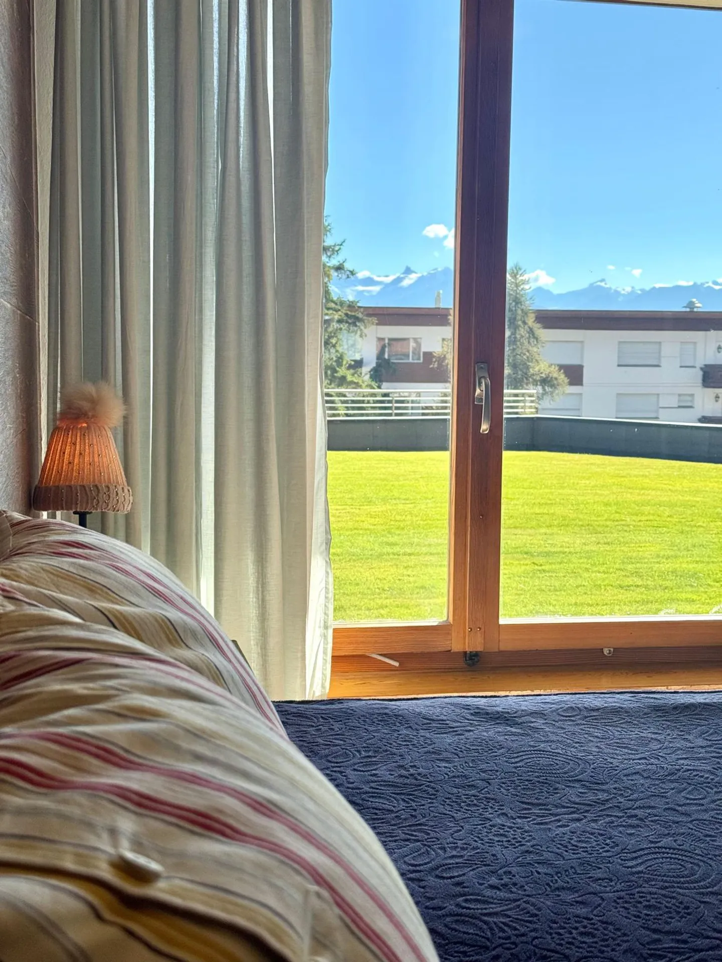 Appartement 2.5 en SI à deux pas du centre de Crans - lumineux avec belle vue et jardin  - Photo 12 sur 13