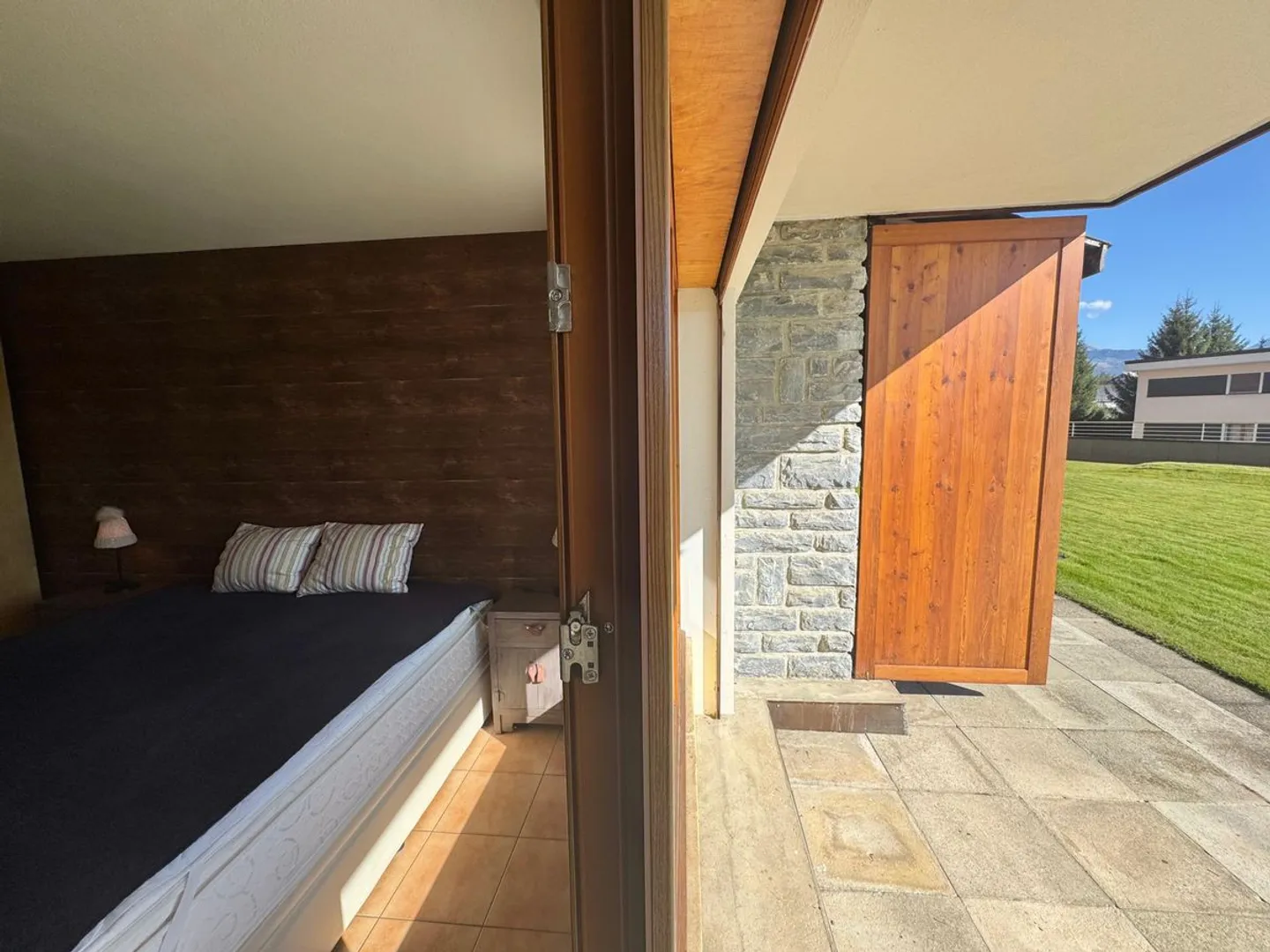 Appartement 2.5 en SI à deux pas du centre de Crans - lumineux avec belle vue et jardin  - Photo 13 sur 13