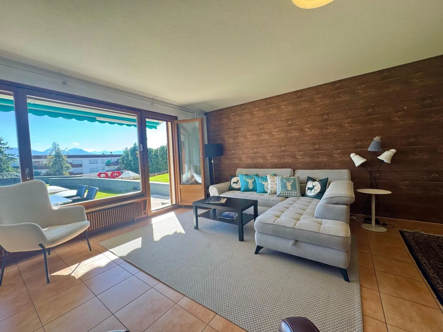 Appartement 2.5 en SI à deux pas du centre de Crans - lumineux avec belle vue et jardin  - Photo 7 sur 13
