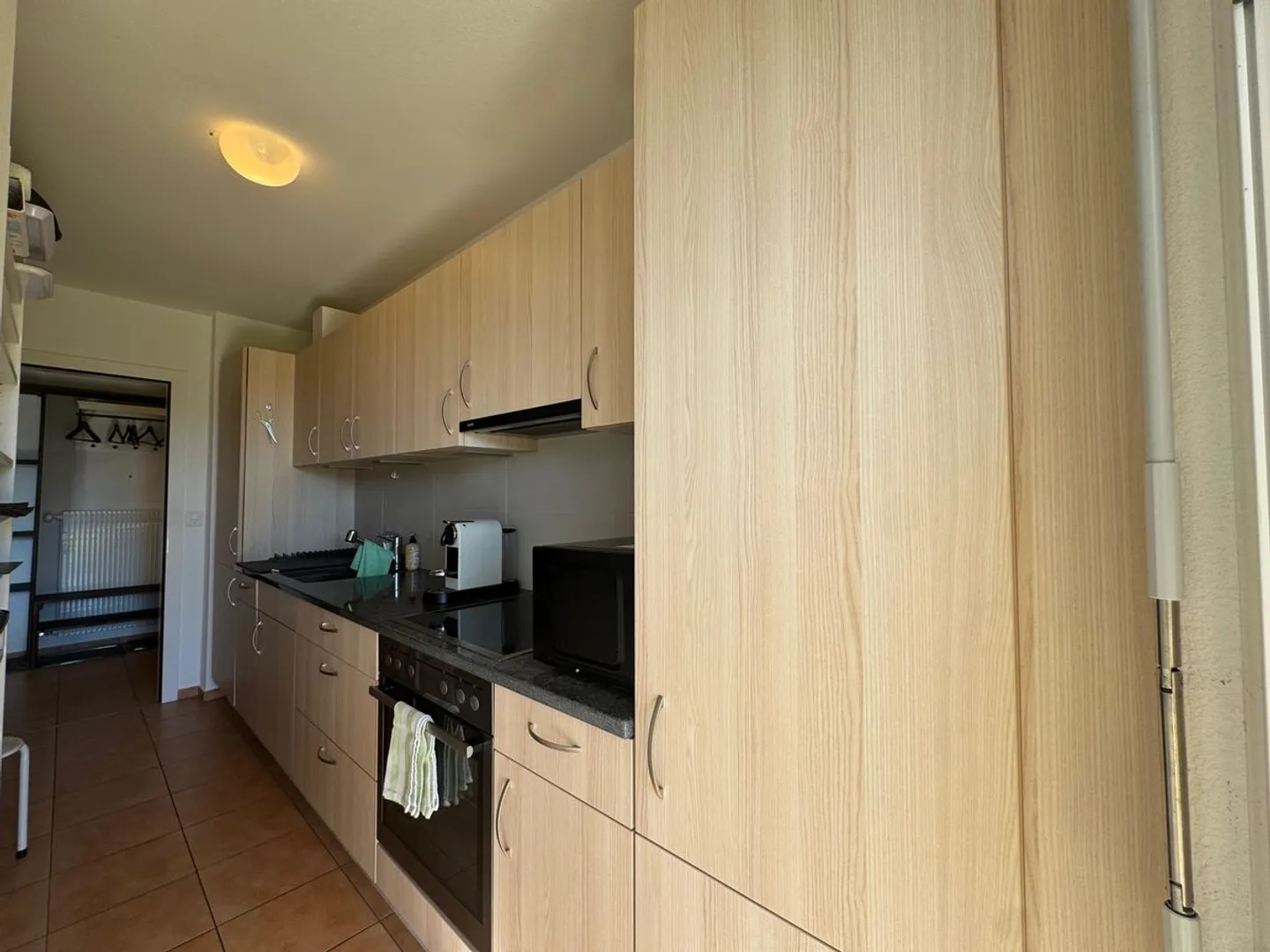 Appartement 2.5 en SI à deux pas du centre de Crans - lumineux avec belle vue et jardin  - Photo 8 sur 13