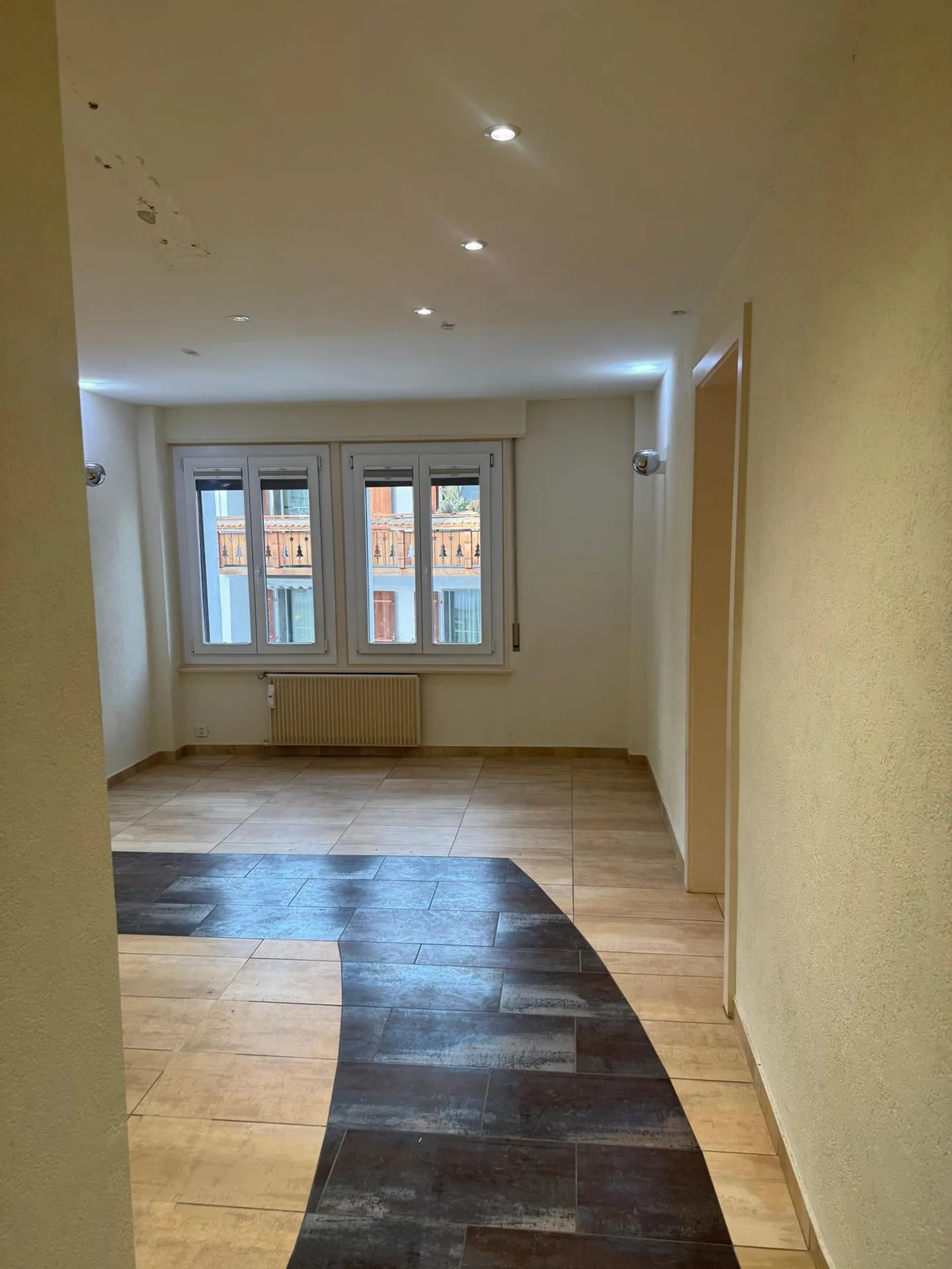 Appartement de 4.5 pièces central et lumineux  - Foto 2 von 7