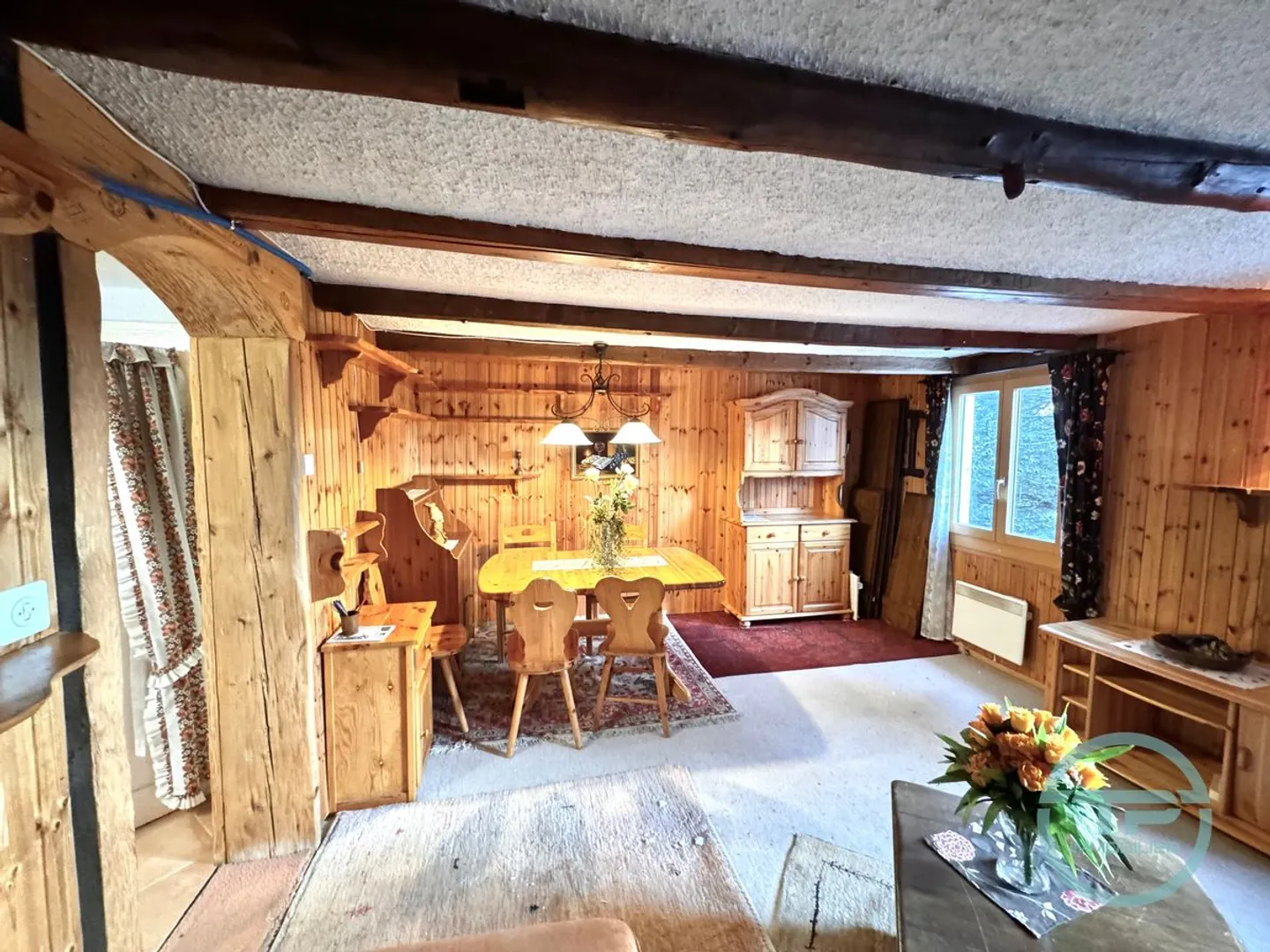 Affascinante chalet indipendente all'ingresso di Crans con grande potenziale di ristrutturazione - Foto 10 di 13