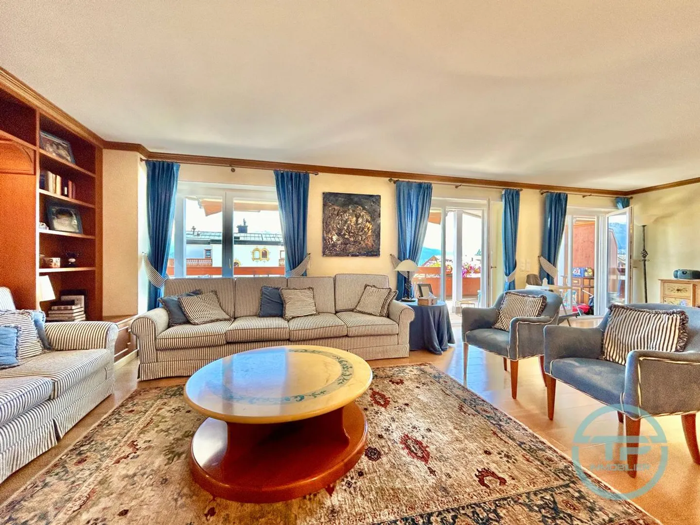 Magnificent apartment in the center of Crans with stunning views - Photo 4 of 13