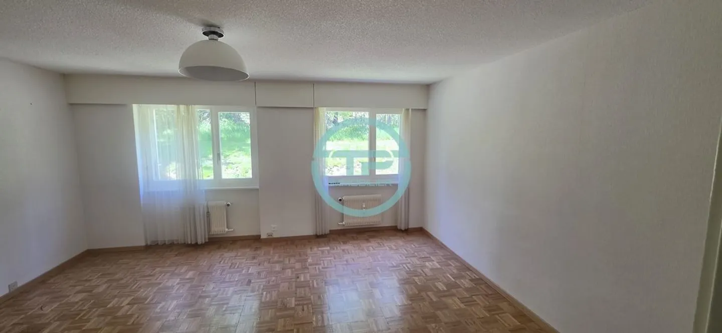 2.5-room apartment in SI with high potential in Crans Montana - Photo 3 of 6