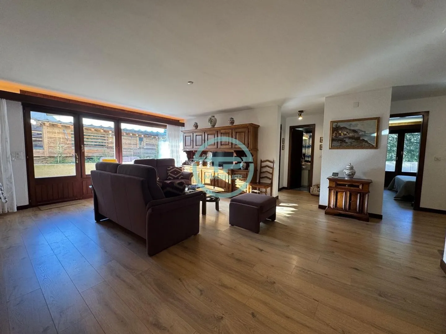 Magnificent 4.5-room apartment on the edge of the Crans-Montana golf course - Photo 4 of 13