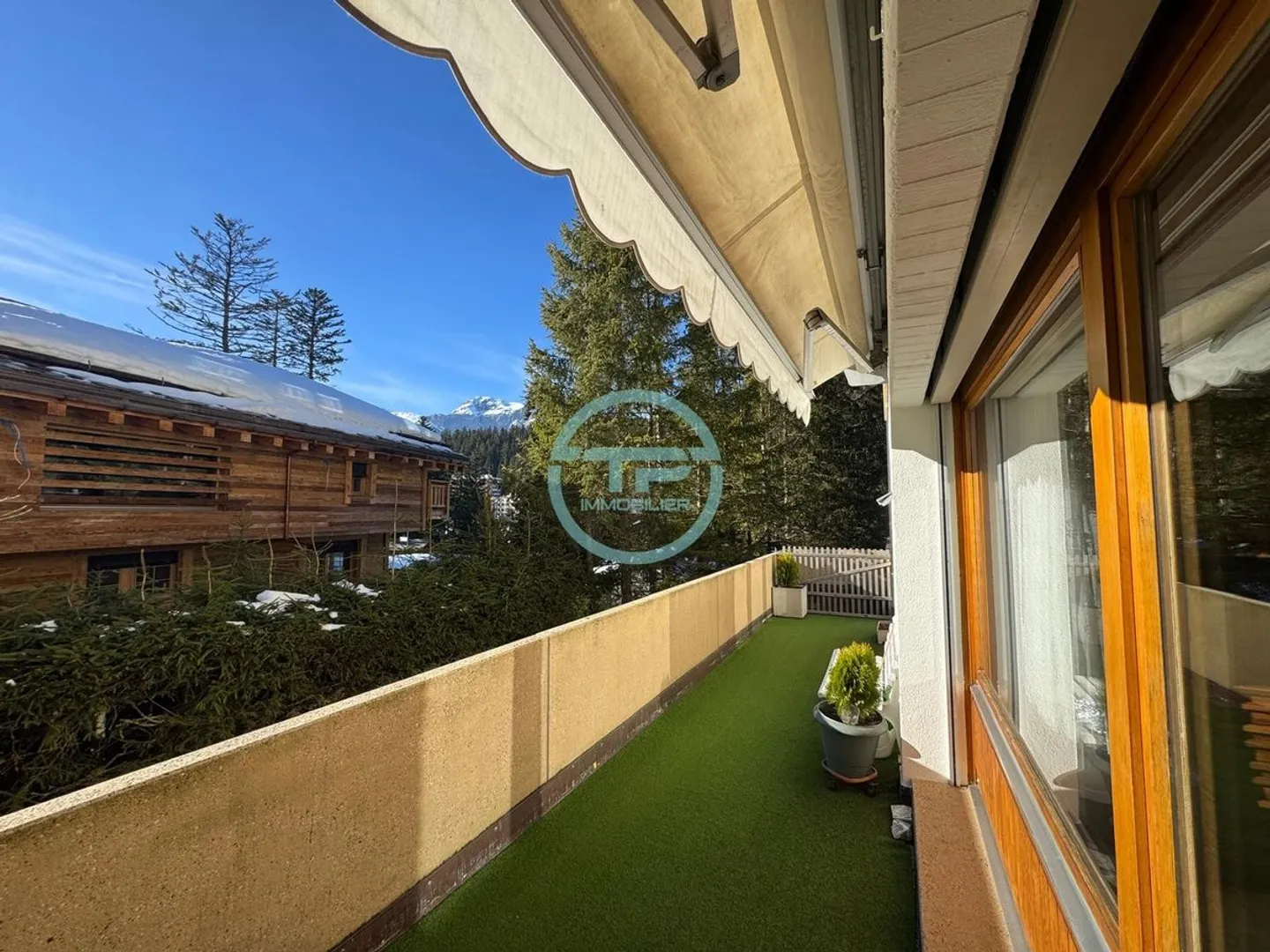 Magnificent 4.5-room apartment on the edge of the Crans-Montana golf course - Photo 1 of 13