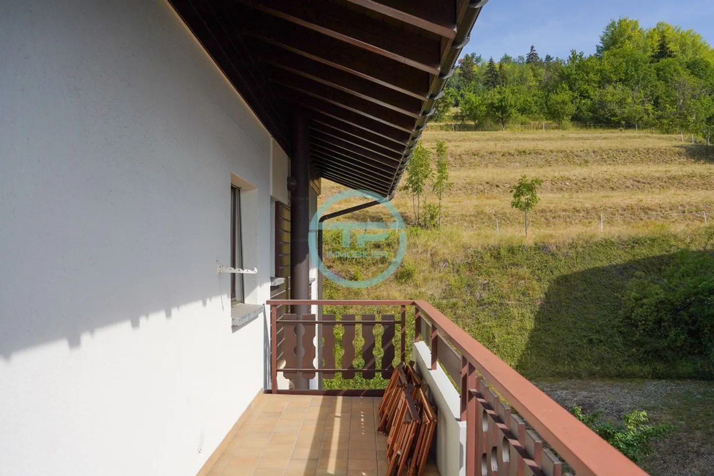 CHARMANTE WOHNUNG MIT 3,5 ZIMMERN UND UNVERBAUBAREM BLICK AUF DIE ALPEN IN CHERMIGNON D'EN HAUT - Foto 5 von 13