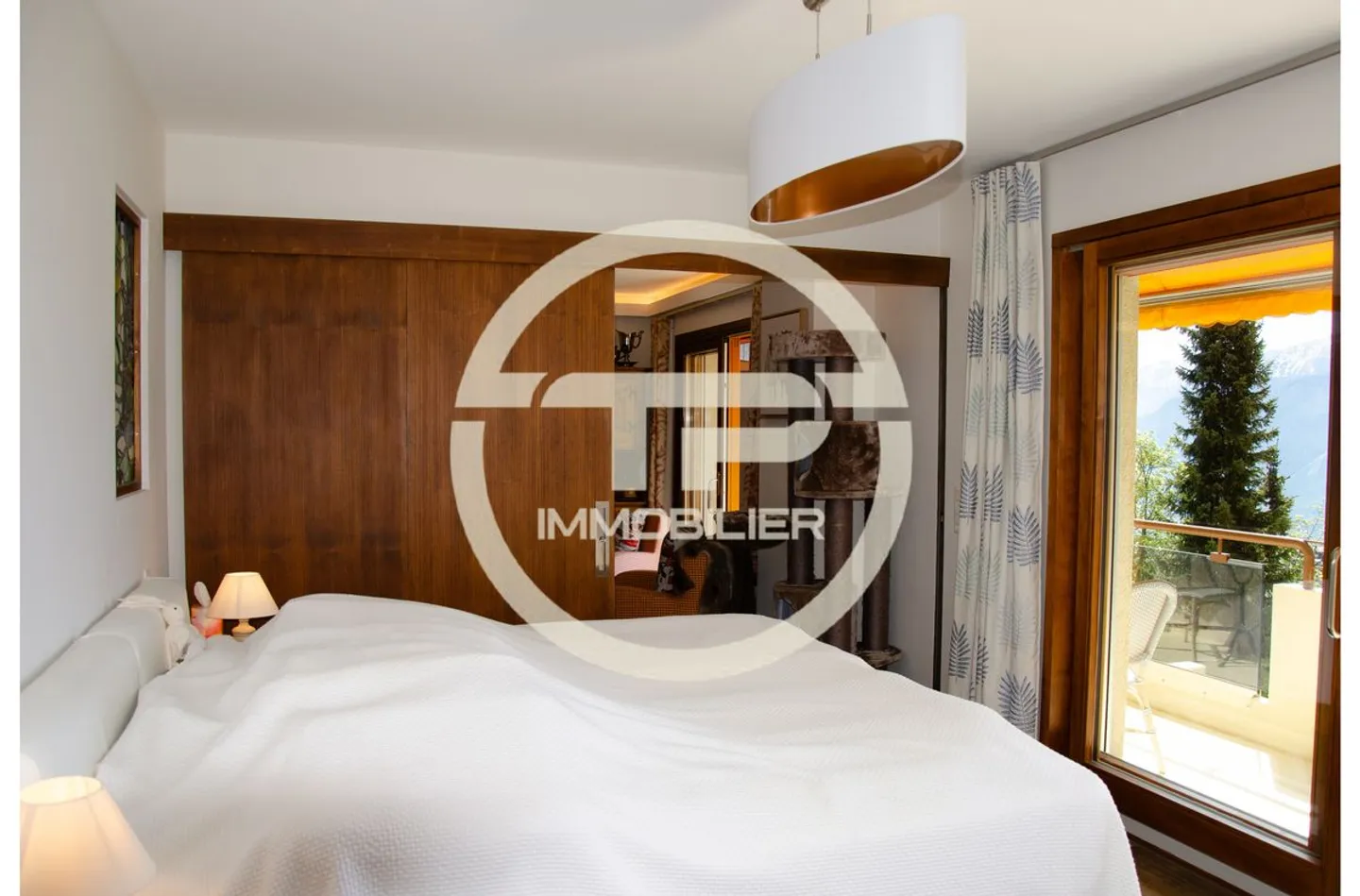 Magnifique appartement 5.5p, Ski-In / Ski-Out, aux pieds des remontées mécaniques de l'Arnouva-Signal - Photo 4 of 13