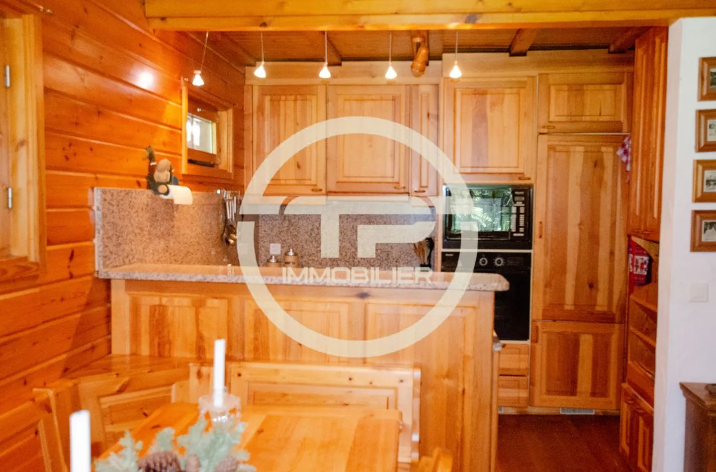 Charming Chalet Surrounded by Nature, Just Minutes from the Heart of Crans - Offering Peace and Serenity / Ref. 1007-677 - Photo 6 of 13