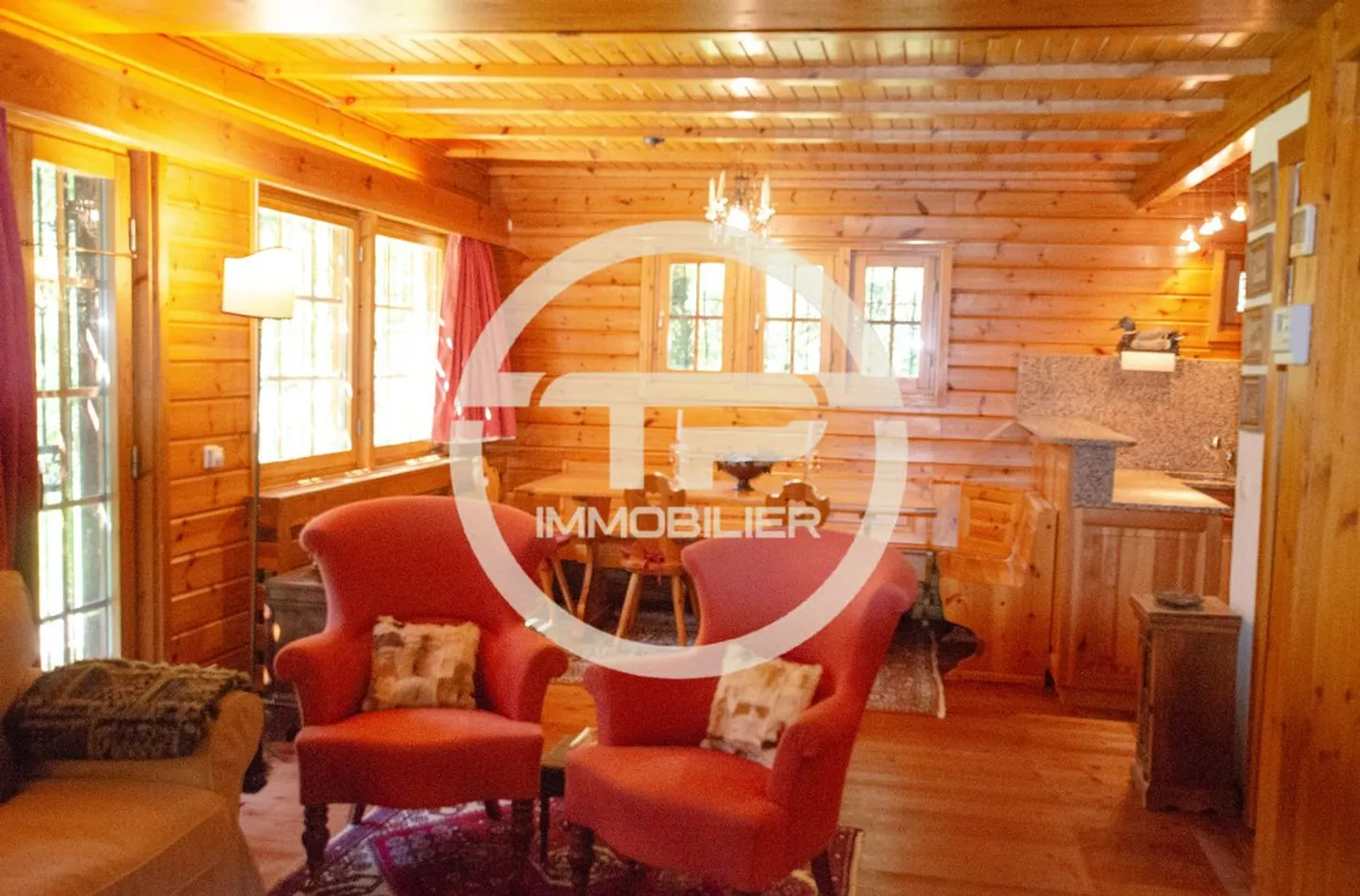 Charming Chalet Surrounded by Nature, Just Minutes from the Heart of Crans - Offering Peace and Serenity / Ref. 1007-677 - Photo 10 of 13