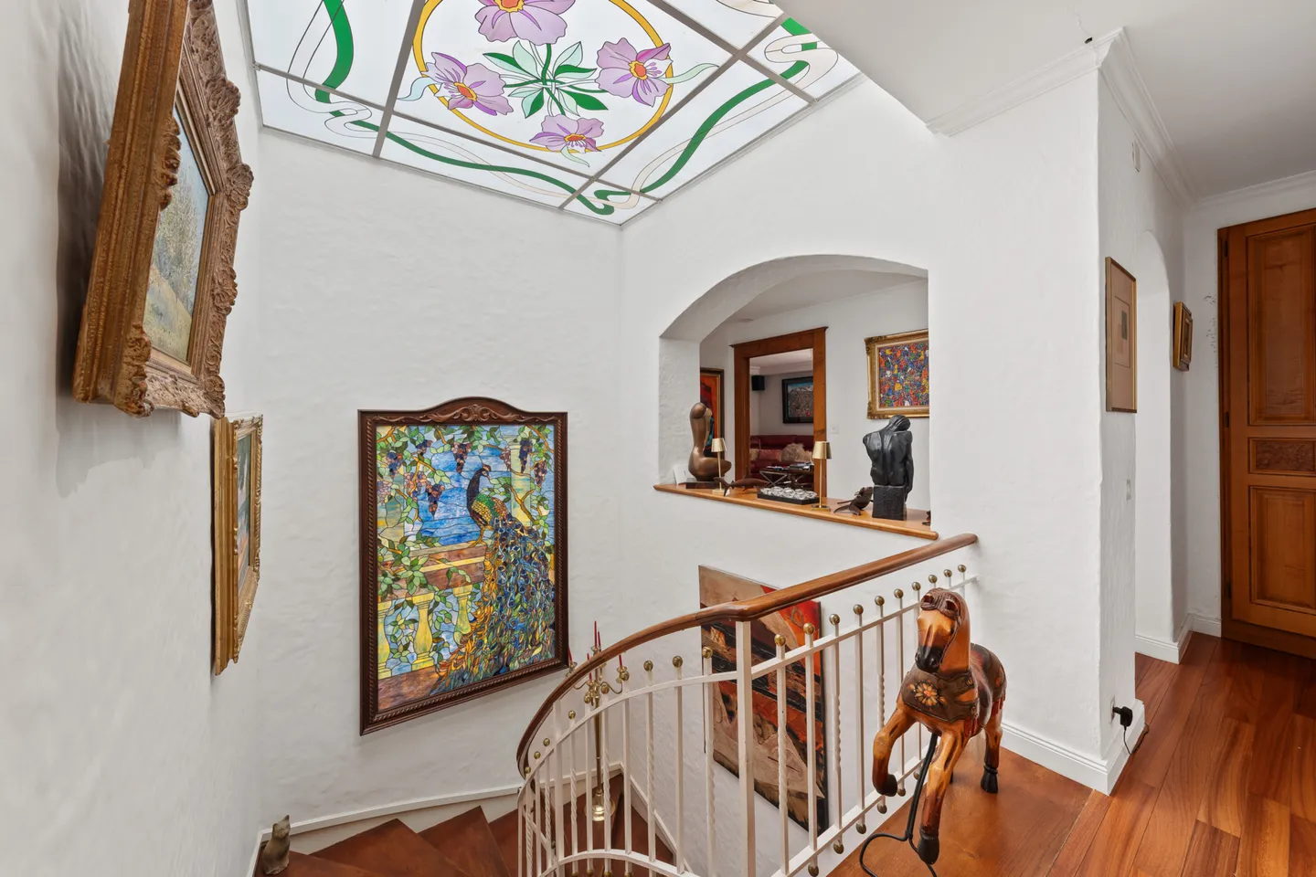 JONGNY - EXCEPTIONAL ESTATE WITH PANORAMIC VIEW OF THE LAKE - Photo 13 of 13