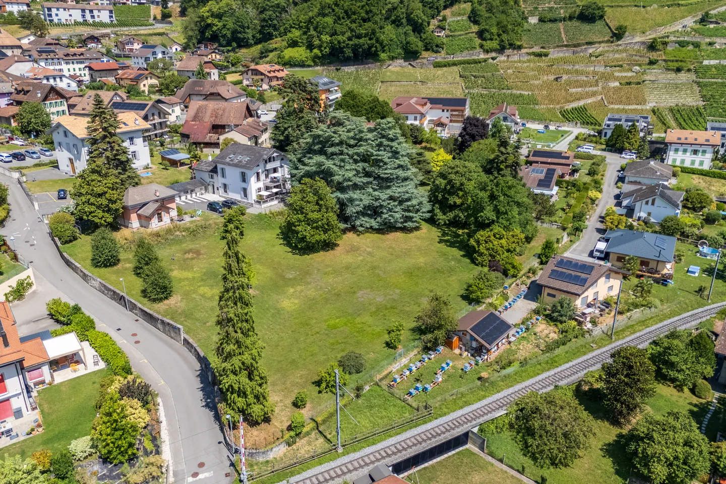 OLLON - TERRENO EDIFICABILE - PERMESSO IN VIGORE - LIBERO DA MANDATO - Foto 2 di 3