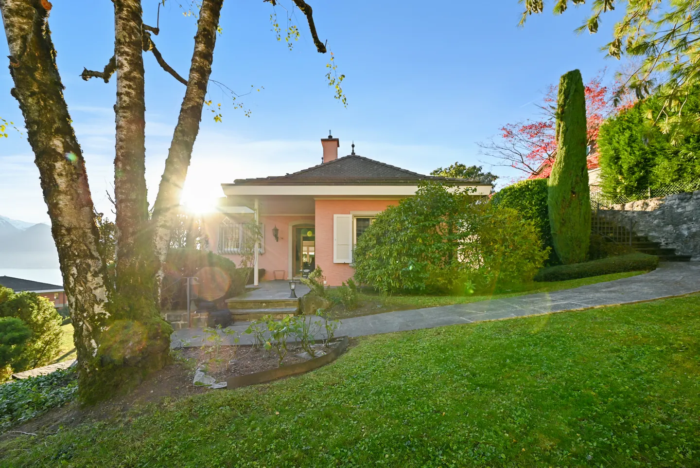 PRICE DROP! SAINT-LEGIER - LUXURIOUS HIGH-STANDARD VILLA - Photo 8 of 13