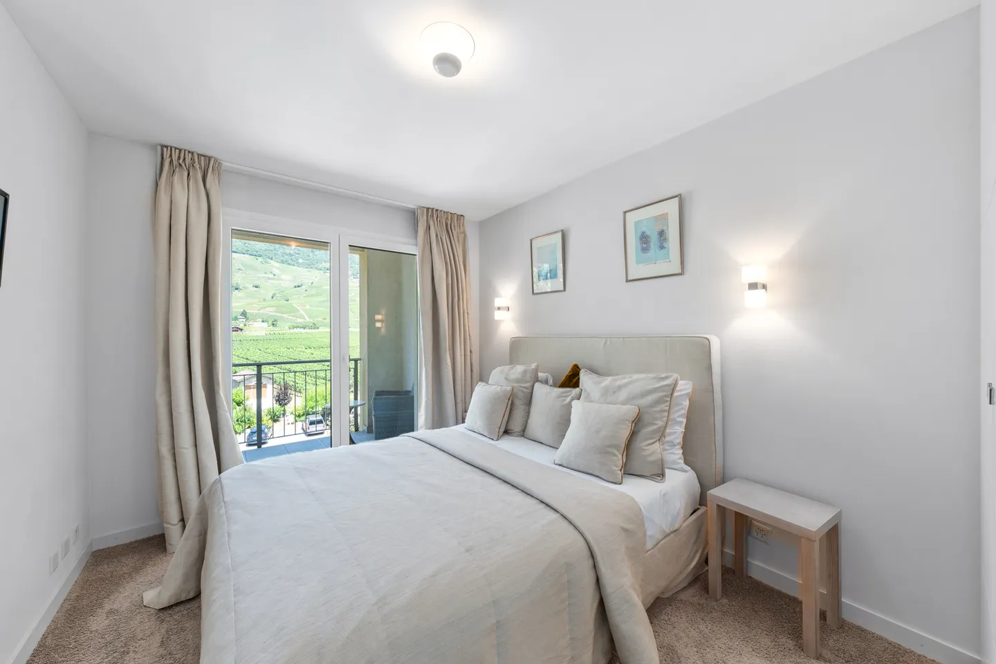 SAILLON - THE BATHS OF SAILLON - 3.5 ROOM HIGH-QUALITY APARTMENT - Photo 7 of 13