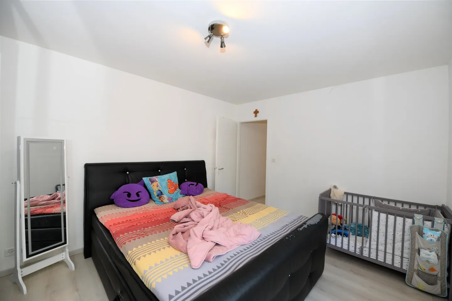 SION - SUPERBE APPARTEMENT 4.5 PIECES RENOVE AVEC BALCON - Photo 6 sur 13