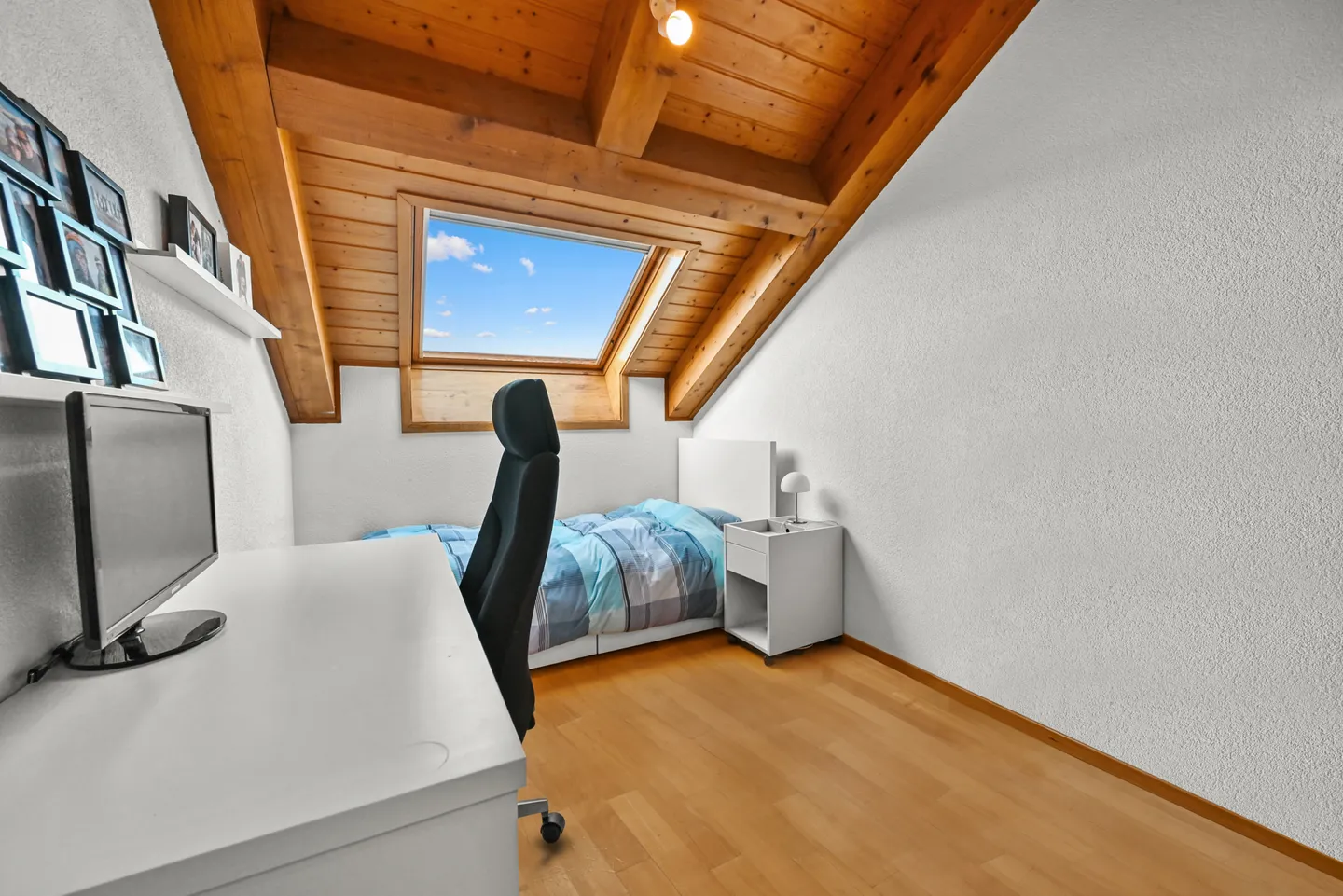 MONTREUX - MAGNIFICENT DUPLEX PENTHOUSE OF 6.5 ROOMS - Photo 8 of 13