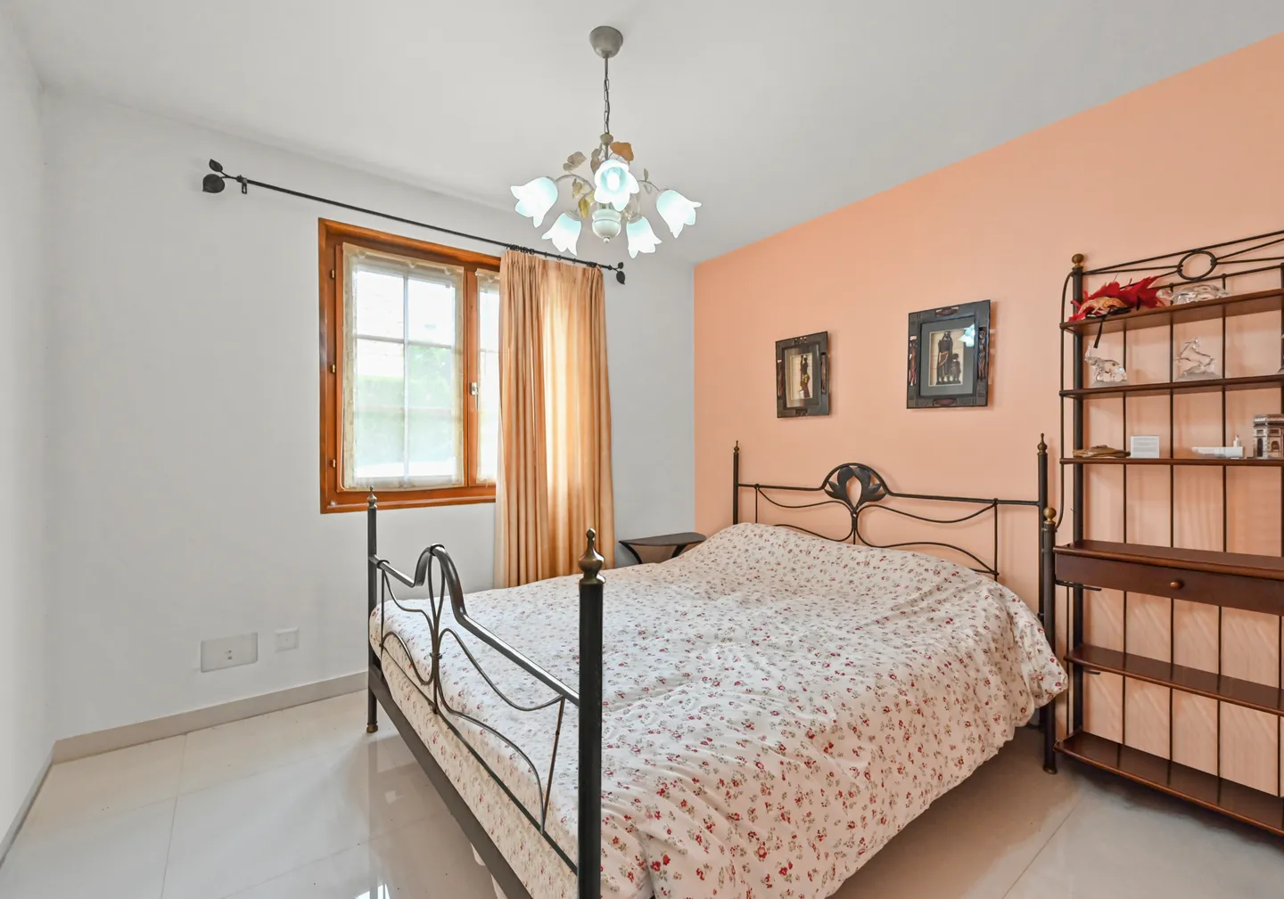 BOUVERET - BEAUTIFUL INDIVIDUAL VILLA 8 ROOMS WITH POOL AND GARDEN - Photo 11 of 13