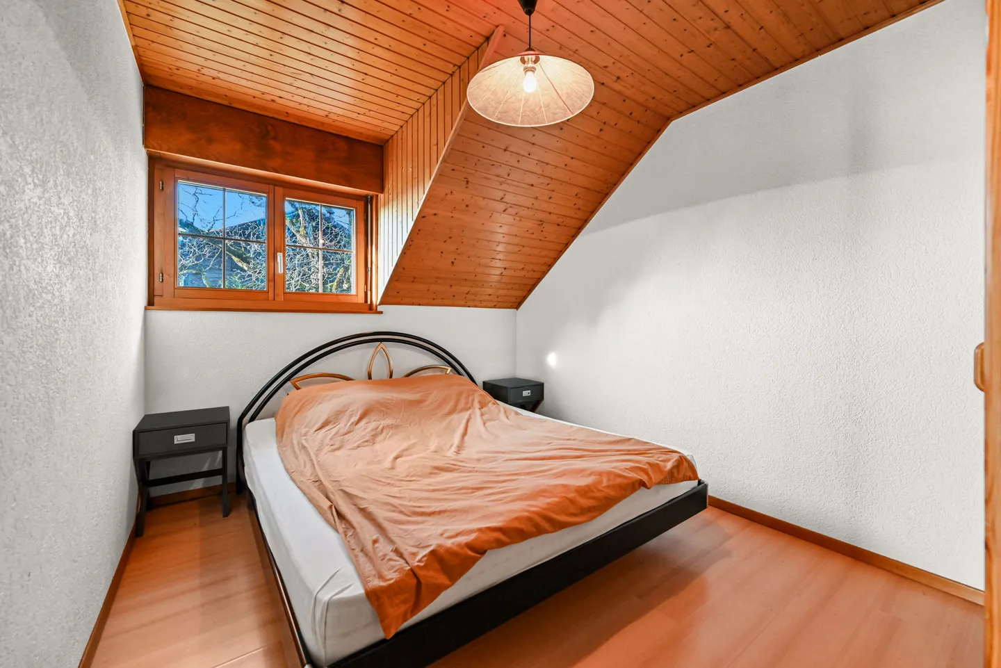 CHERNEX - SPAZIOSA VILLA A SCHIERA DI 5.5 LOCALI - Foto 7 di 13