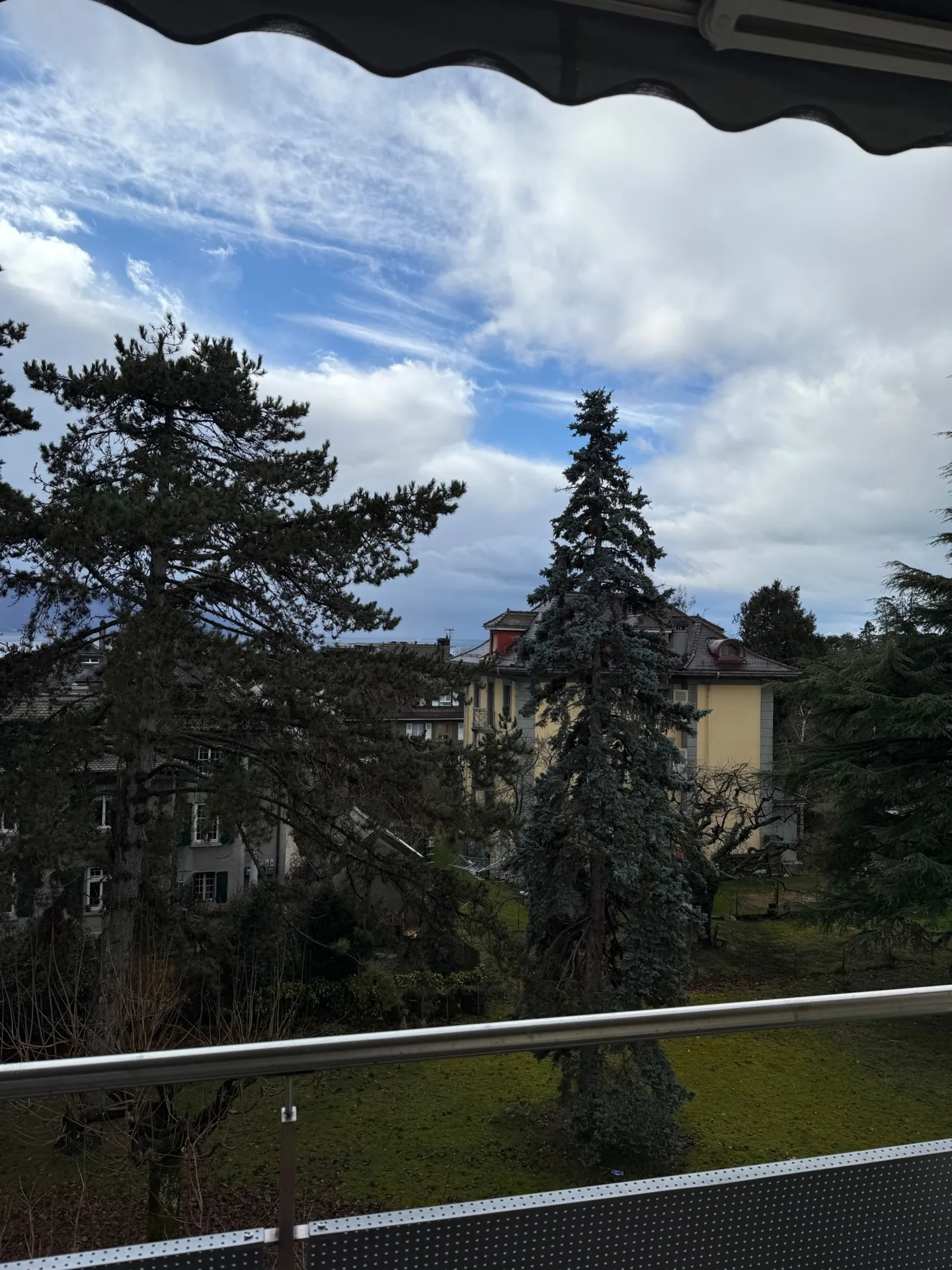 La Tour-de-Peilz - avenue de la Perrausaz 14 - appartamento di 4.5 - Foto 2 di 3