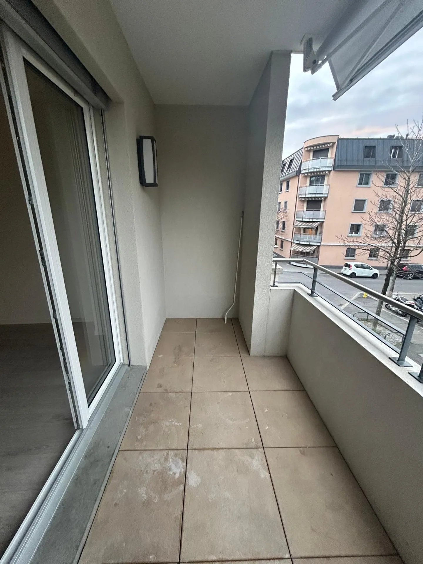 VEVEY - 2,5-ZIMMER-WOHNUNG MIT BALKON - Foto 11 von 11