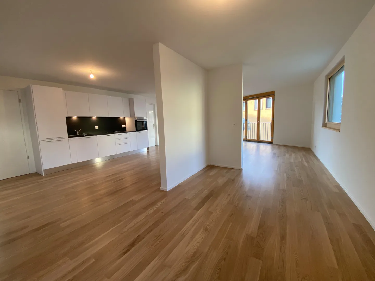 MONTREUX - GERÄUMIGE 2.5-ZIMMER-WOHNUNG LOT 9 - Foto 9 von 13