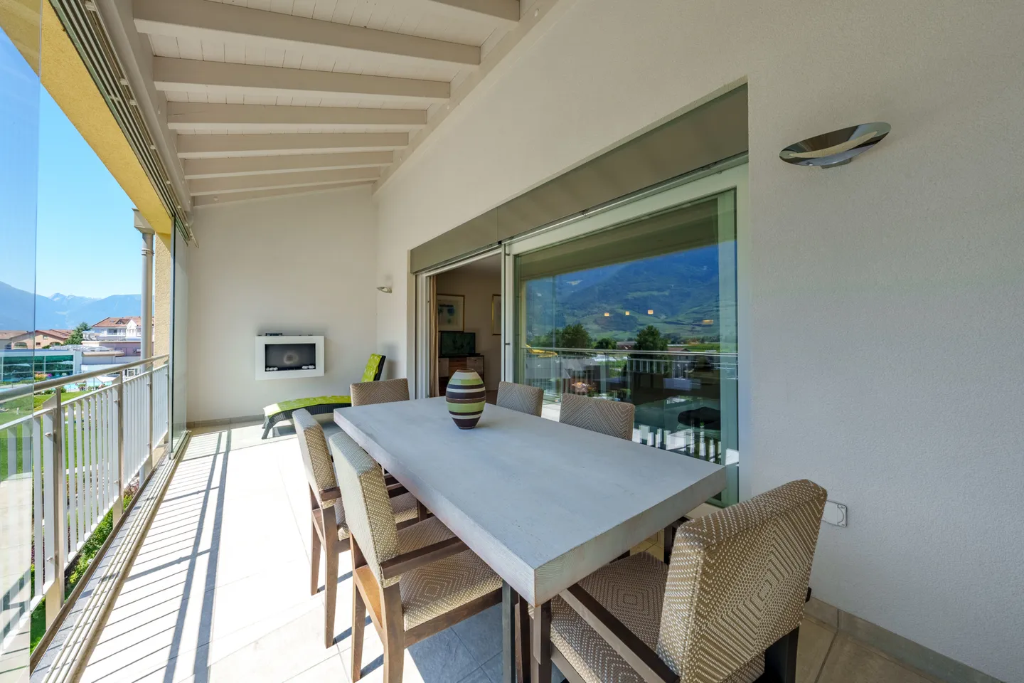 SAILLON - THE BATHS OF SAILLON - 3.5 ROOM HIGH-END APARTMENT - Photo 13 of 13