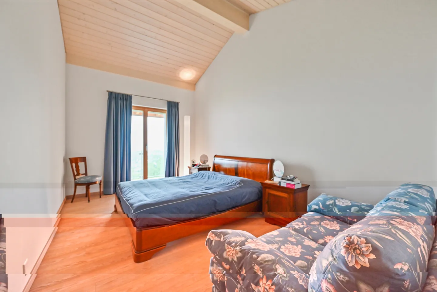 LUTRY - UNIQUE! MAGNIFICENT VILLA IN THE HEART OF THE VINES - Photo 9 of 13