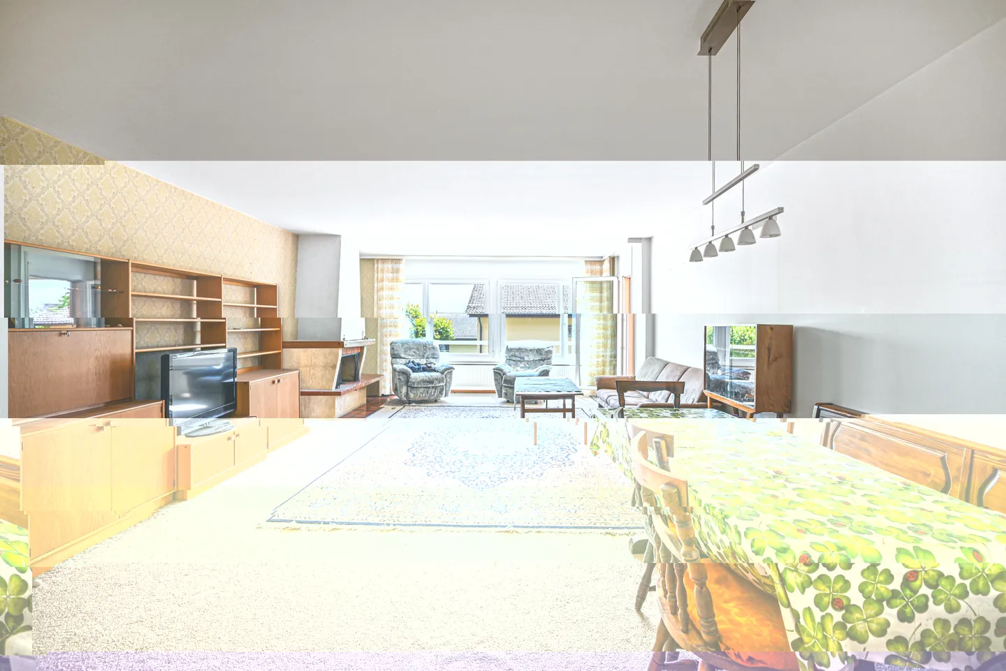 BLONAY - SPAZIOSO E LUMINOSO 5.5 STANZE - Foto 3 di 13