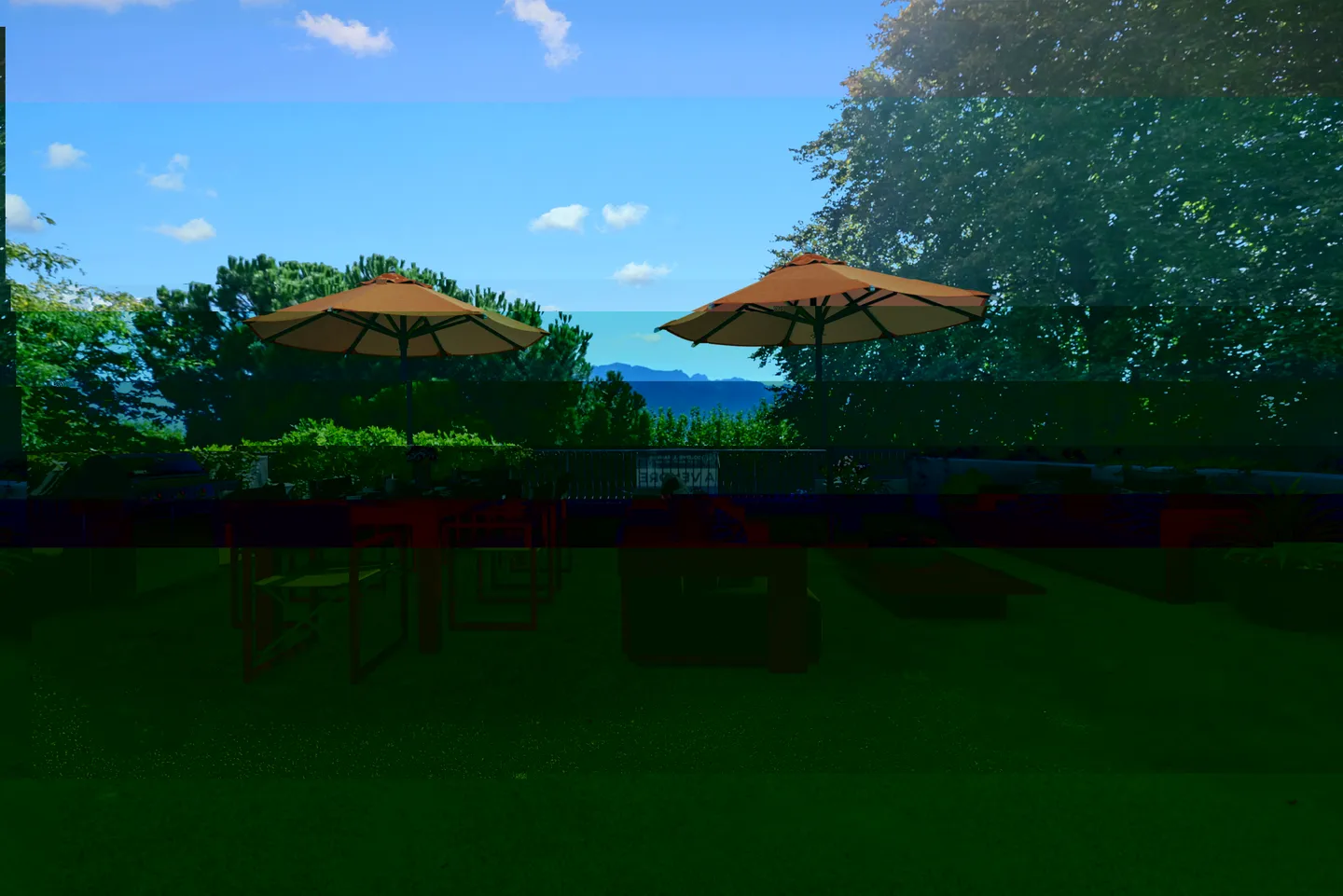 Appartement de luxe au bord du lac - Photo 1 sur 9