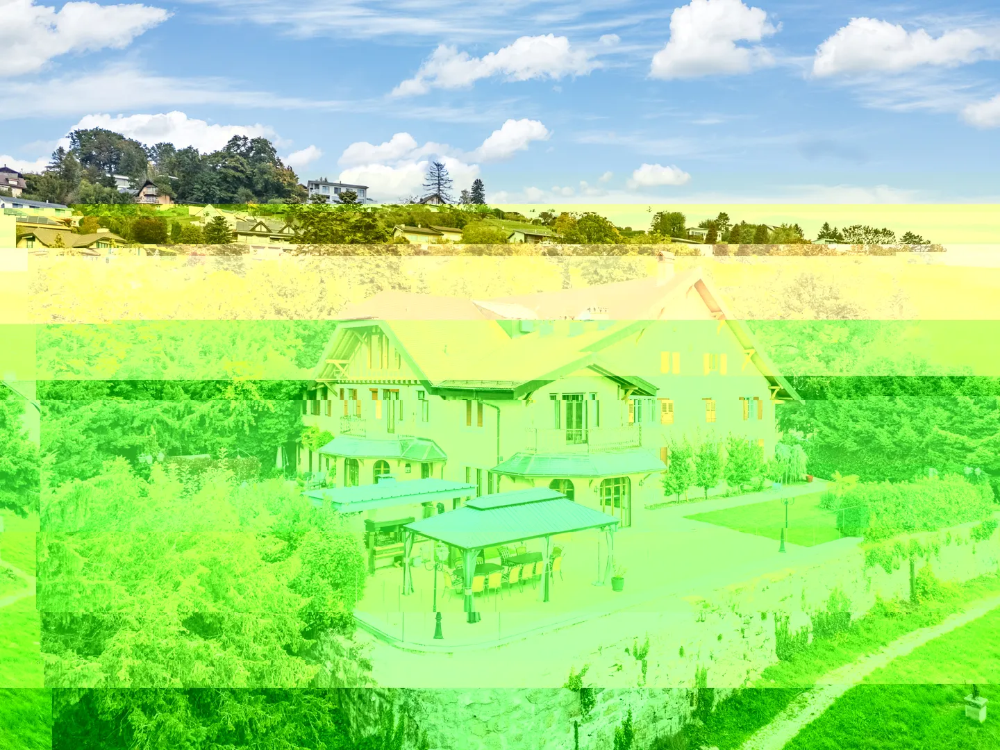 JONGNY - AUSGEZEICHNETE ANLAGE MIT PANORAMABLICK AUF DEN SEE - Foto 1 von 13