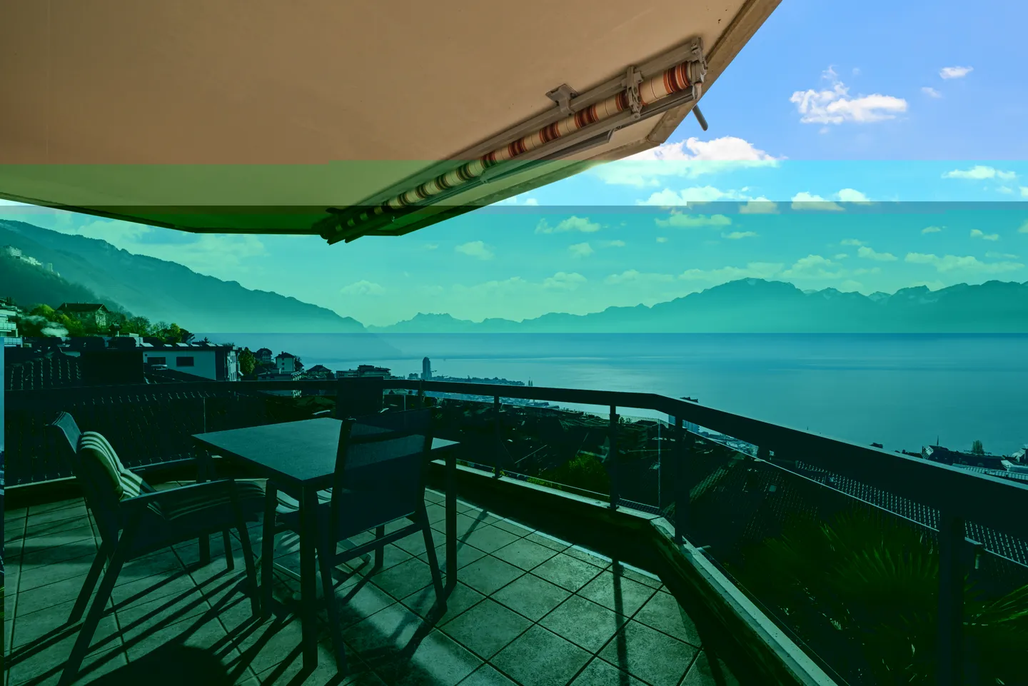 MONTREUX - SPACIOUS 4.5 ROOMS WITH UNOBSTRUCTED VIEW - Photo 4 of 11