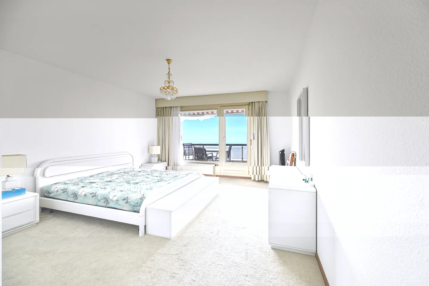 MONTREUX - SPACIOUS 4.5 ROOMS WITH UNOBSTRUCTED VIEW - Photo 6 of 11