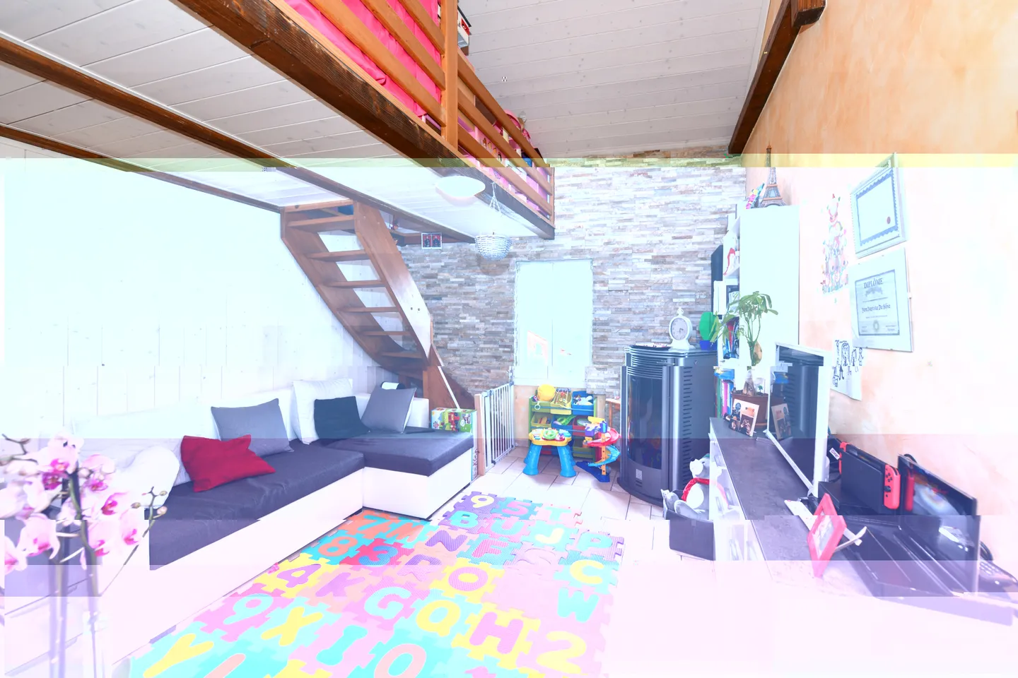 FULLY - PREISREDUZIERUNG - CHARMIERENDE DORFHAUS 3.5 ZIMMER - Foto 2 von 12