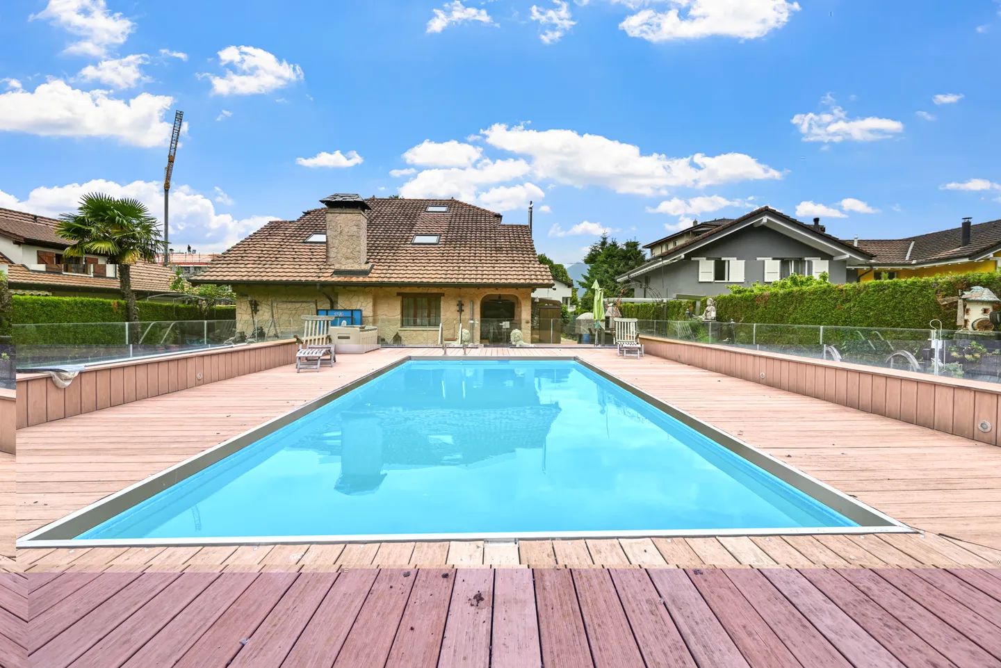 BOUVERET - BELLA VILLA INDIVIDUALE 8 STANZE CON PISCINA E GIARDINO - Foto 1 di 13