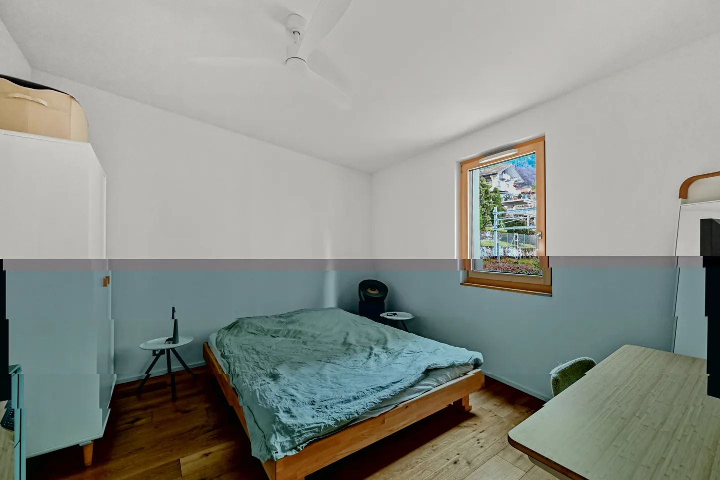 MONTREUX - GERÄUMIGE 2,5-ZIMMER-WOHNUNG MIT HOHEM STANDARD - Foto 6 von 7