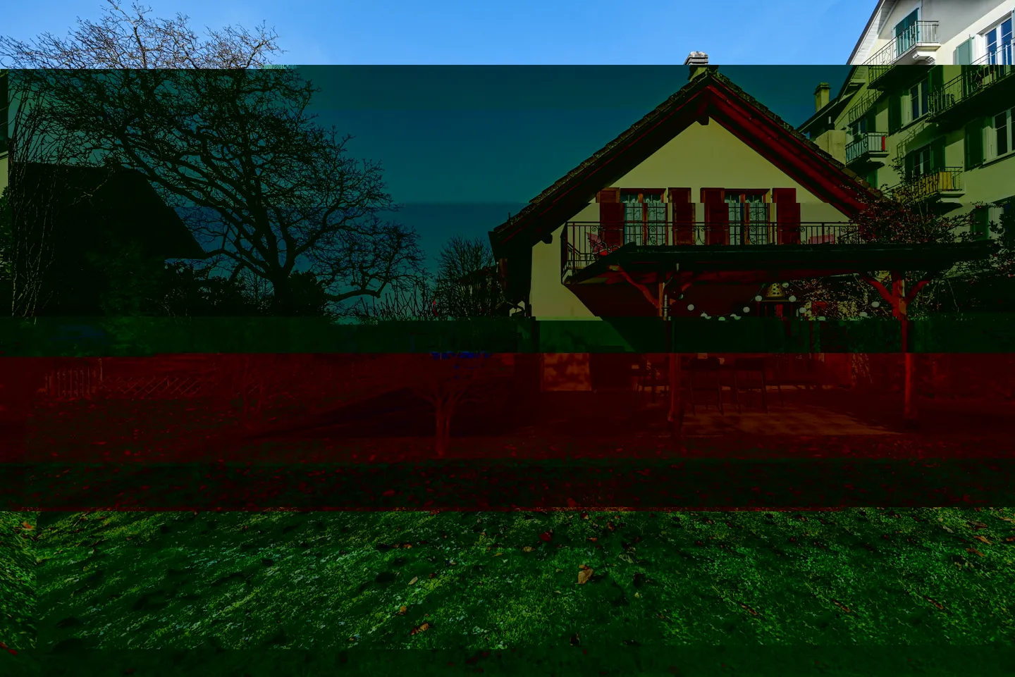 CHERNEX - GERÄUMIGE DOPPELVILLA MIT 5.5 ZIMMERN - Foto 2 von 13