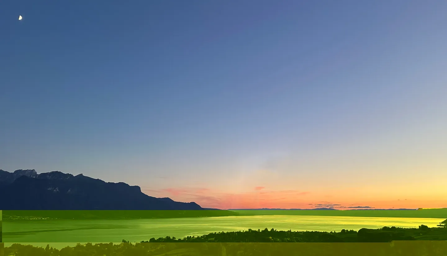 Villa de Luxe avec Vue Lac - Photo 1 sur 3