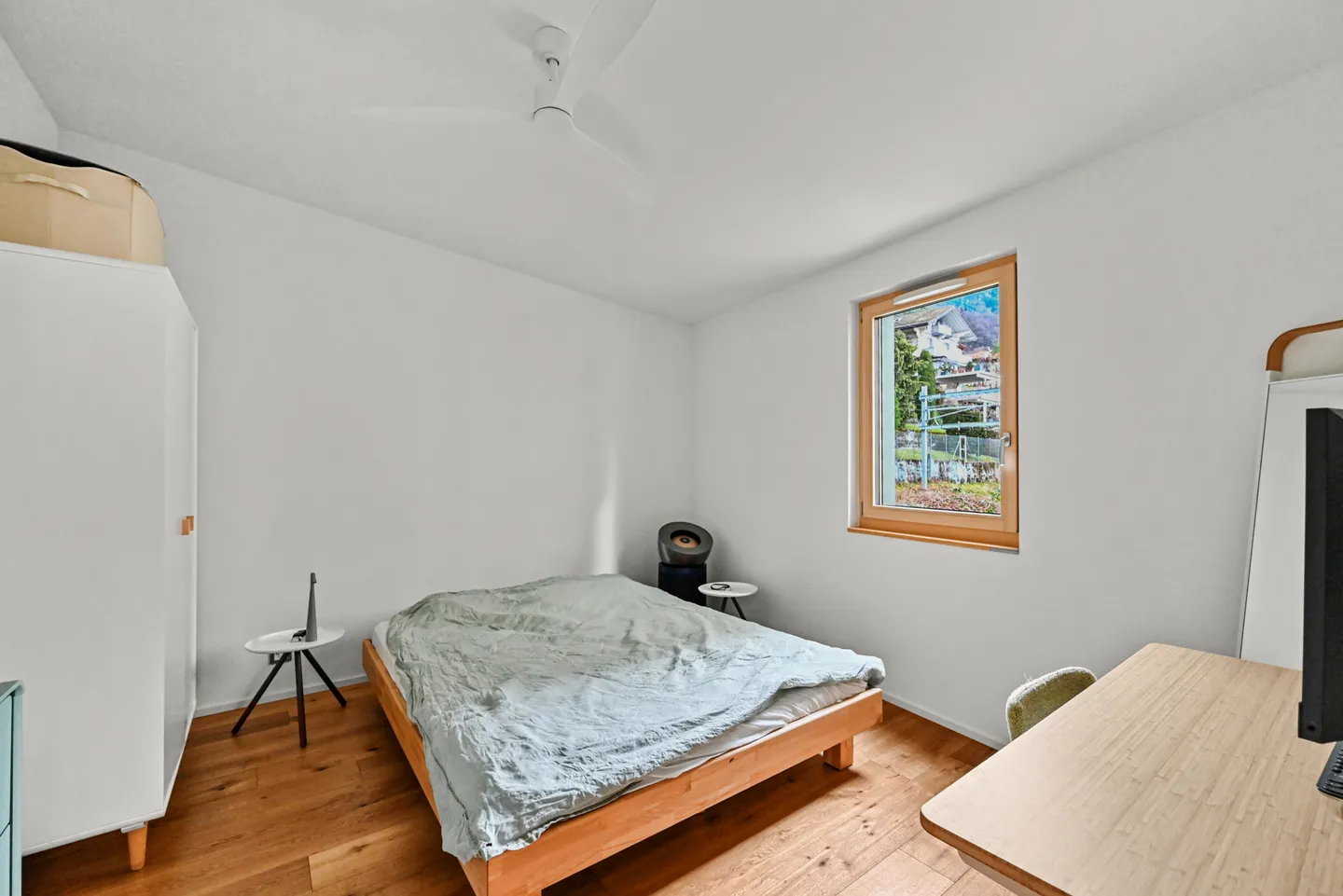 MONTREUX - SPACIOUS 2.5 ROOM APARTMENT OF HIGH STANDING - Photo 6 of 7