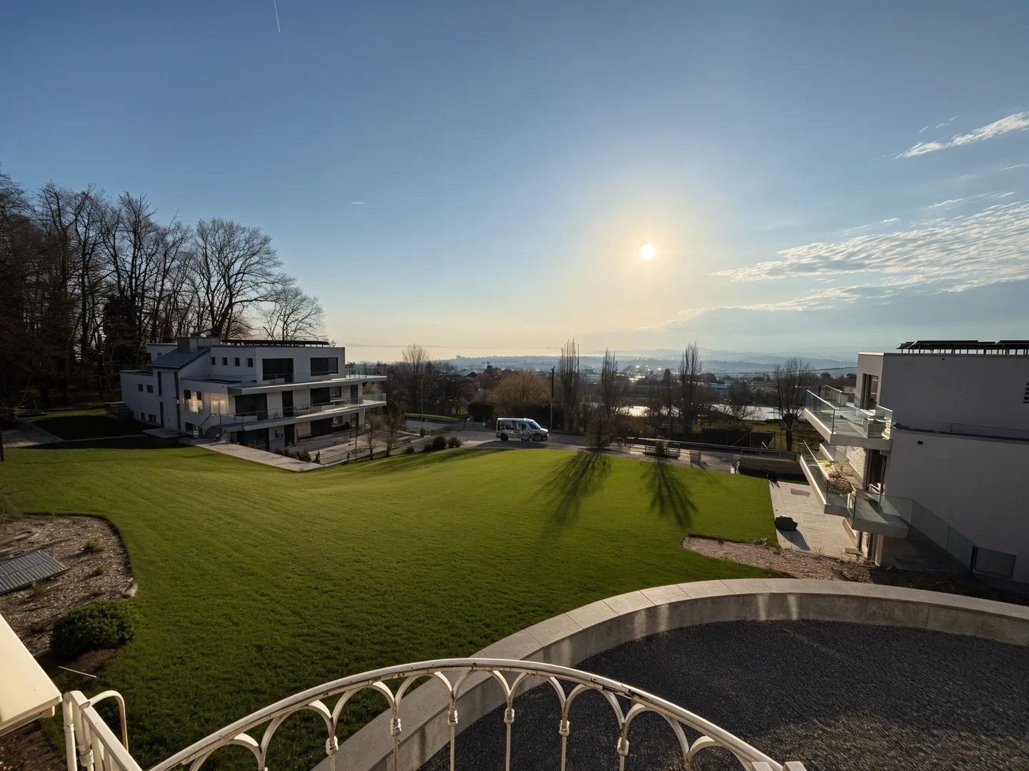 Appartement Charmant avec Vue Lac - Photo 1 sur 7