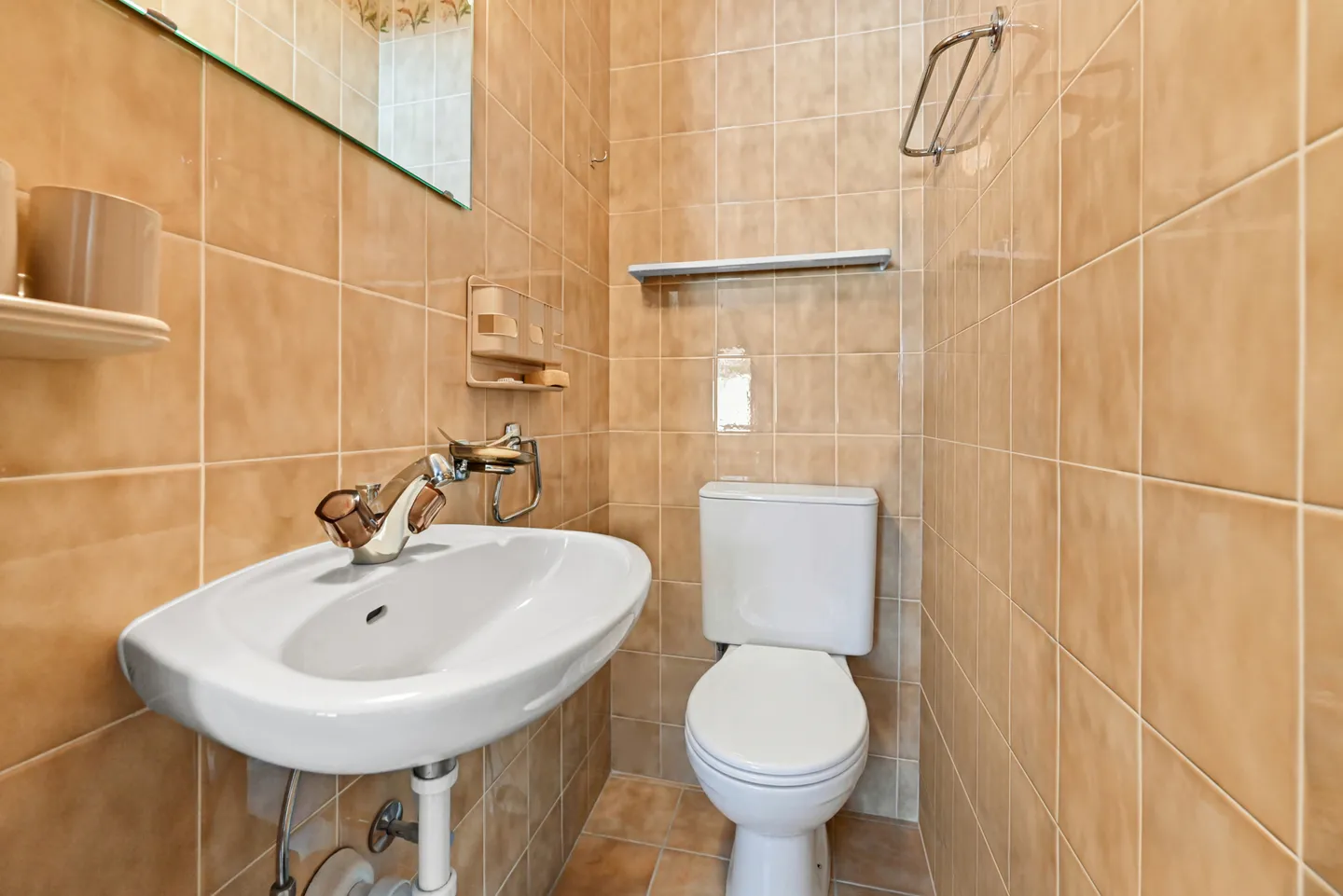 VILLARS - COZY 3.5 ROOM APARTMENT WITH BALCONY - Photo 11 of 11