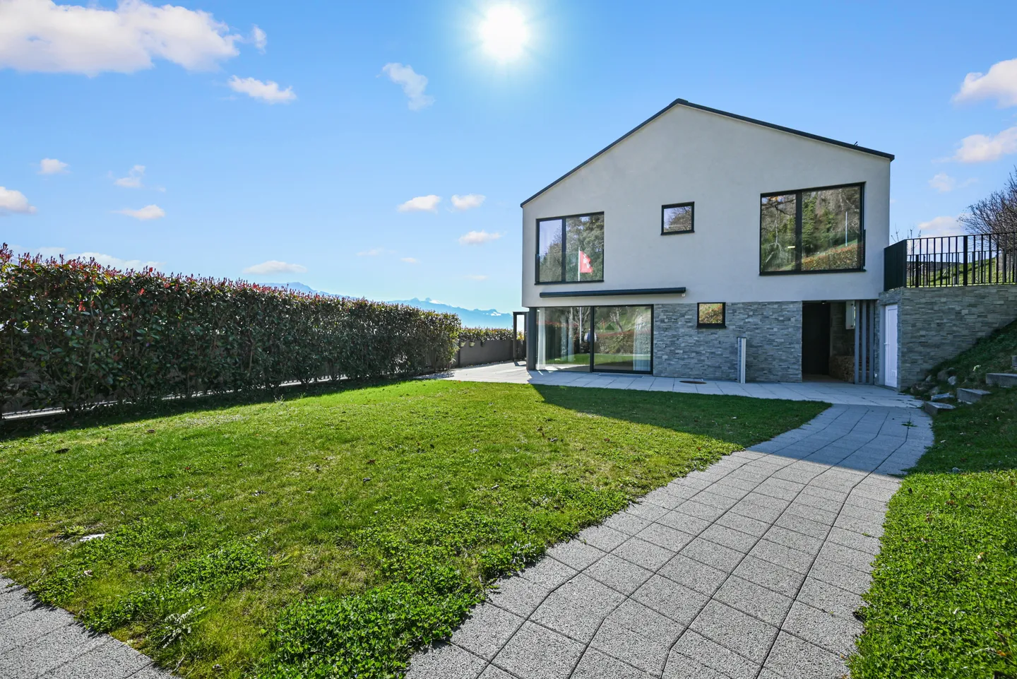 Charmante Villa in Jongny - Foto 1 von 13